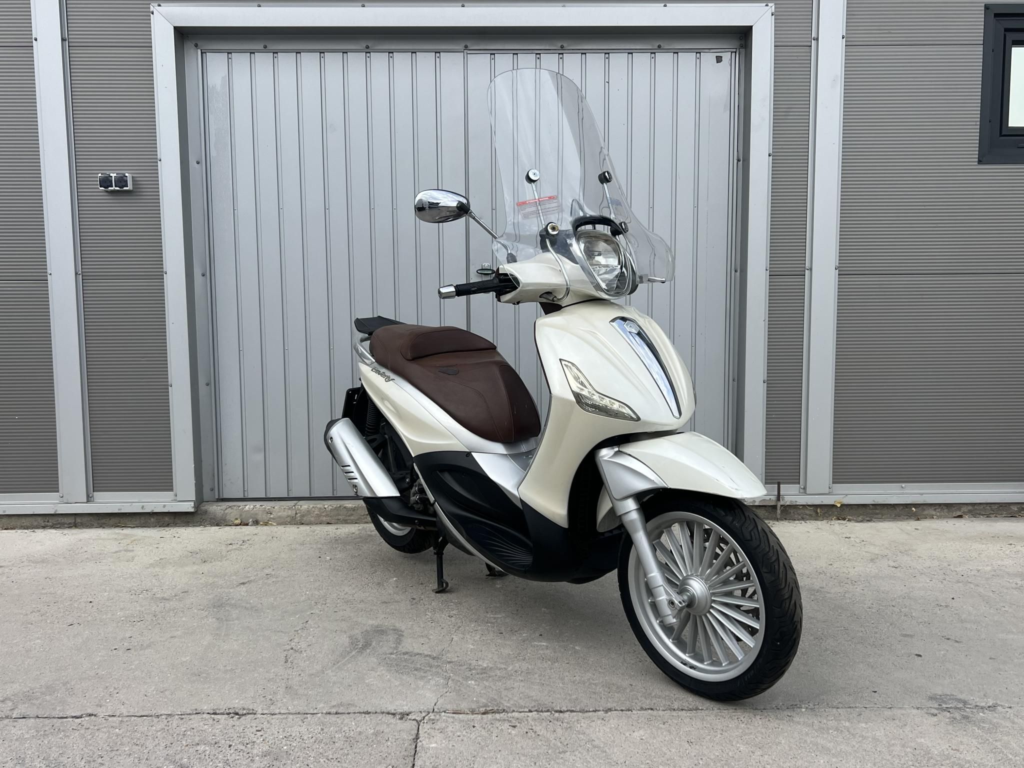 PIAGGIO BEVERLY 300