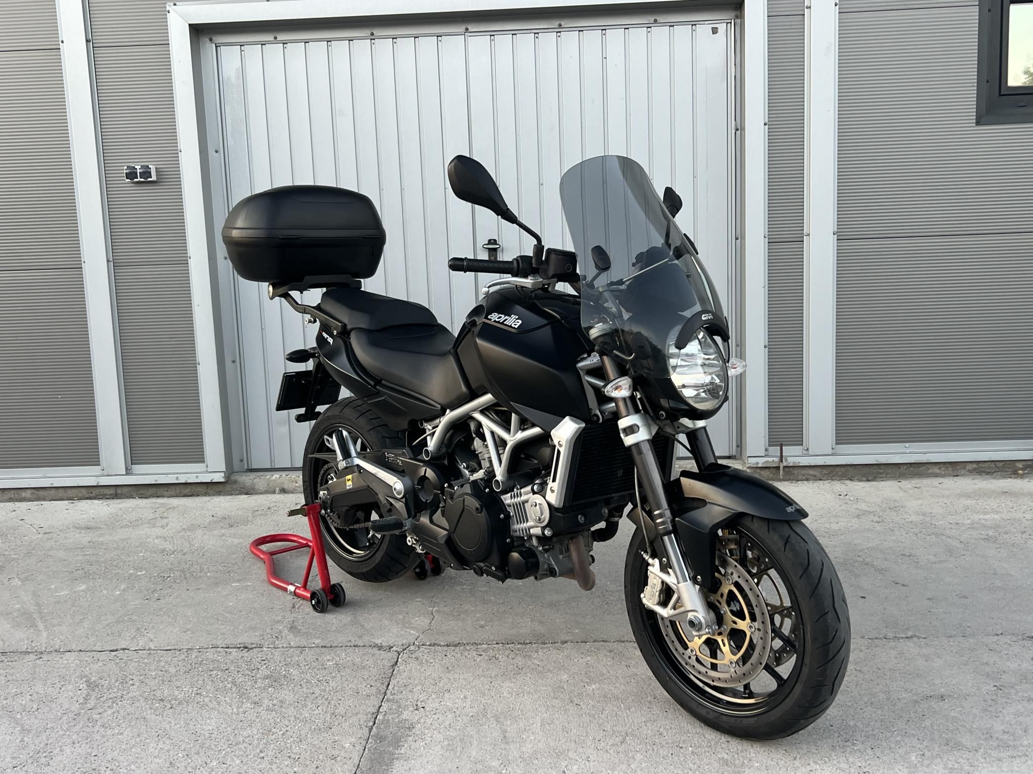 APRILIA MANA