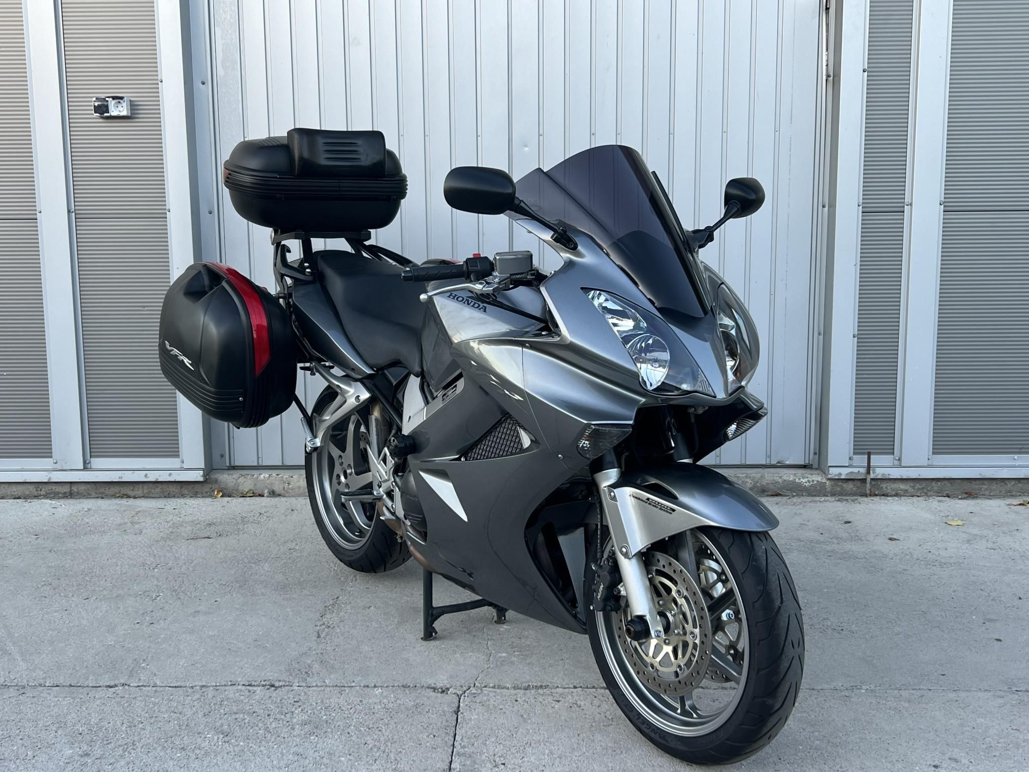 HONDA VFR 800 GYÁRI/3 doboz/sport kipufogó