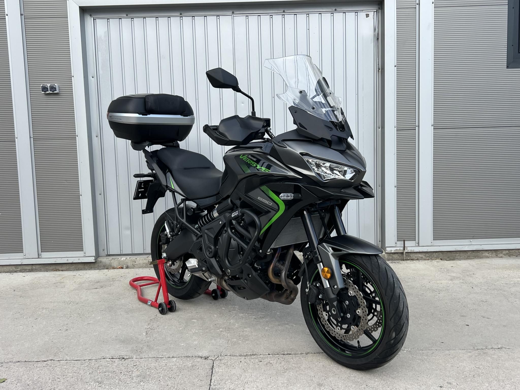 KAWASAKI VERSYS 650