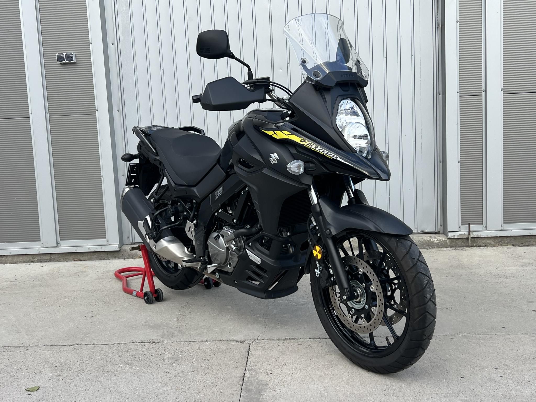 SUZUKI DL 650 ABS/TC/ 12.000km!!!