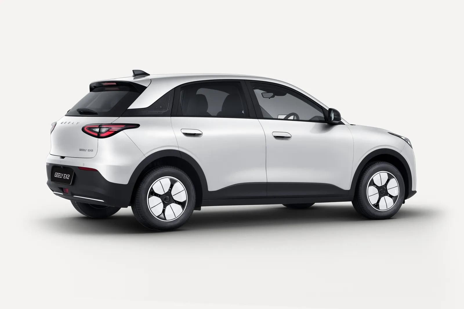 GEELY E2
