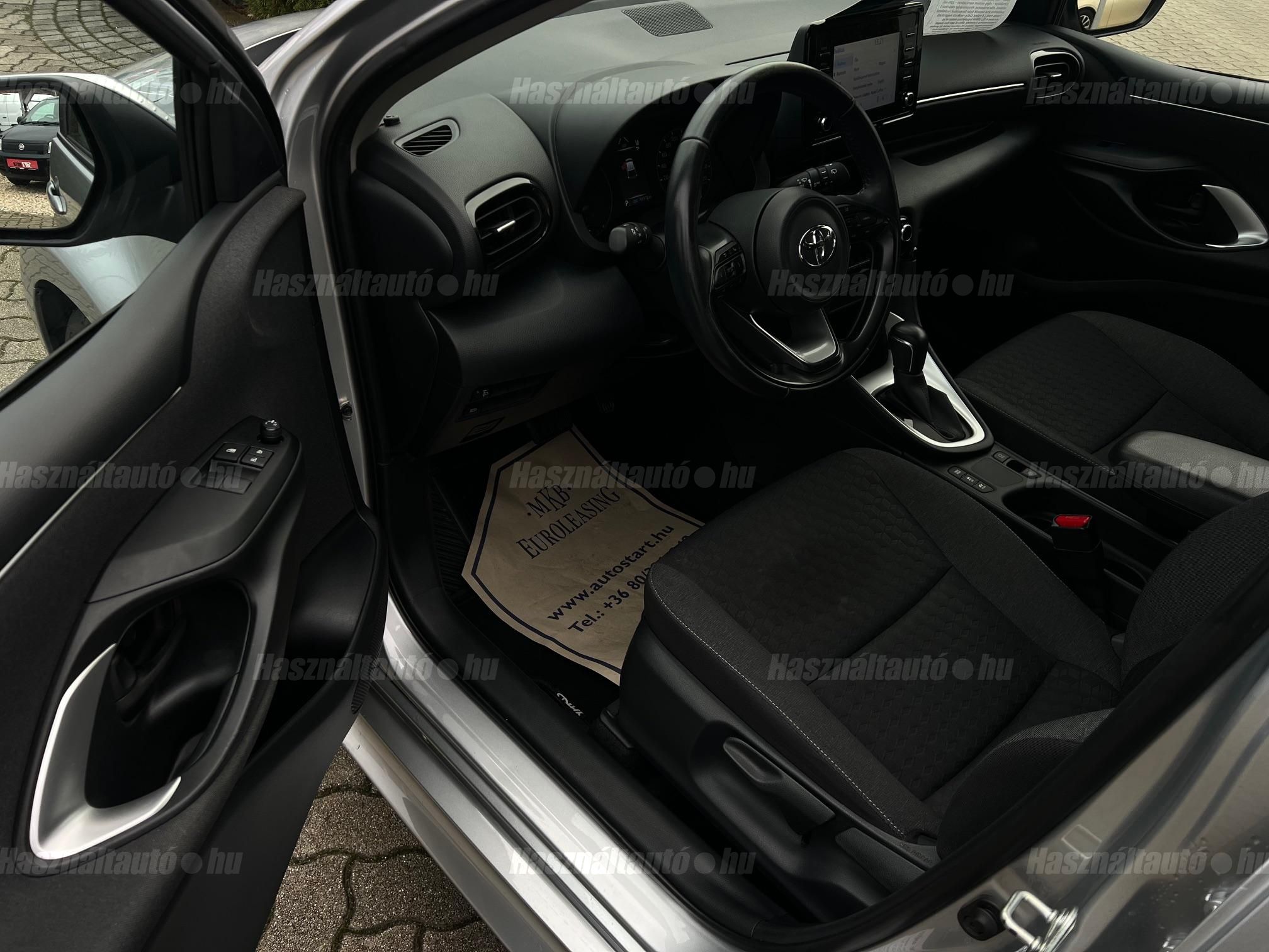 TOYOTA YARIS 1.5 Hybrid Selection Style VIP e-CVT