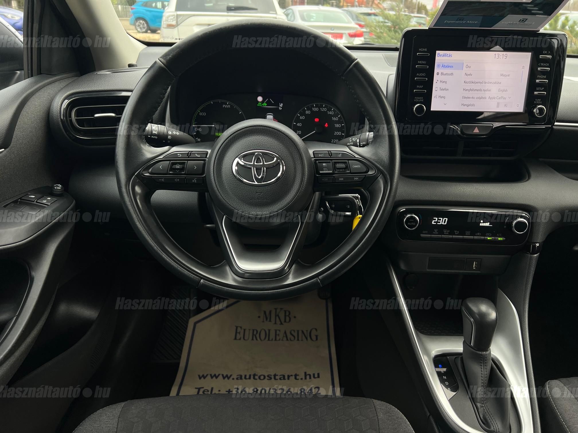 TOYOTA YARIS 1.5 Hybrid Selection Style VIP e-CVT
