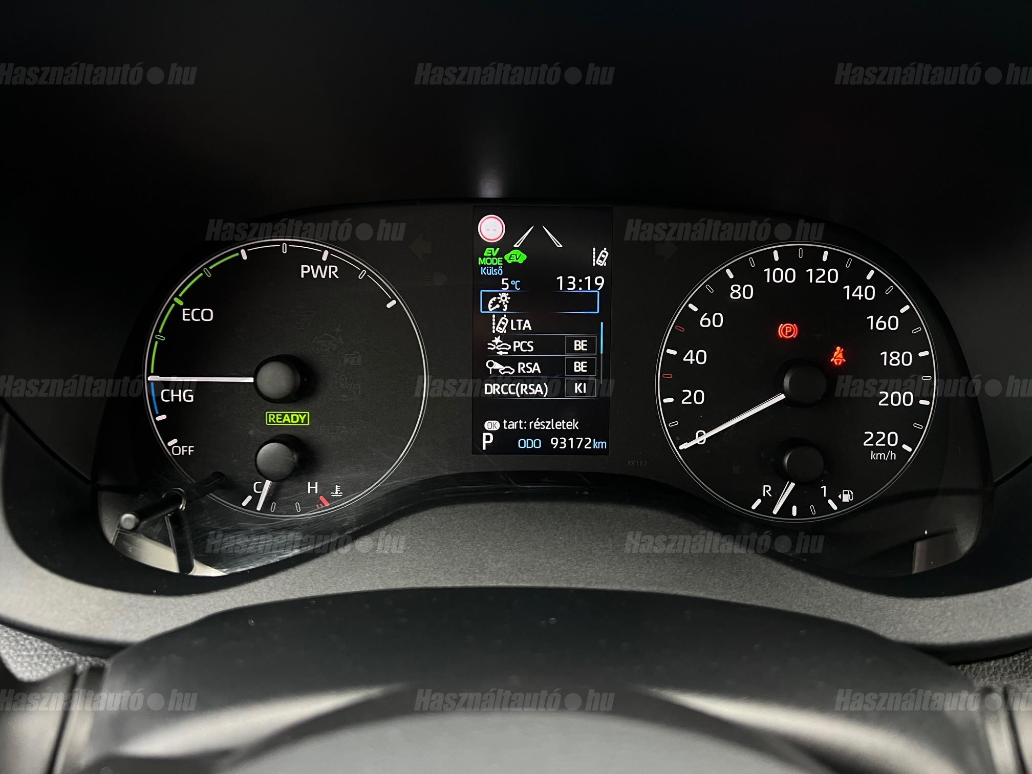 TOYOTA YARIS 1.5 Hybrid Selection Style VIP e-CVT