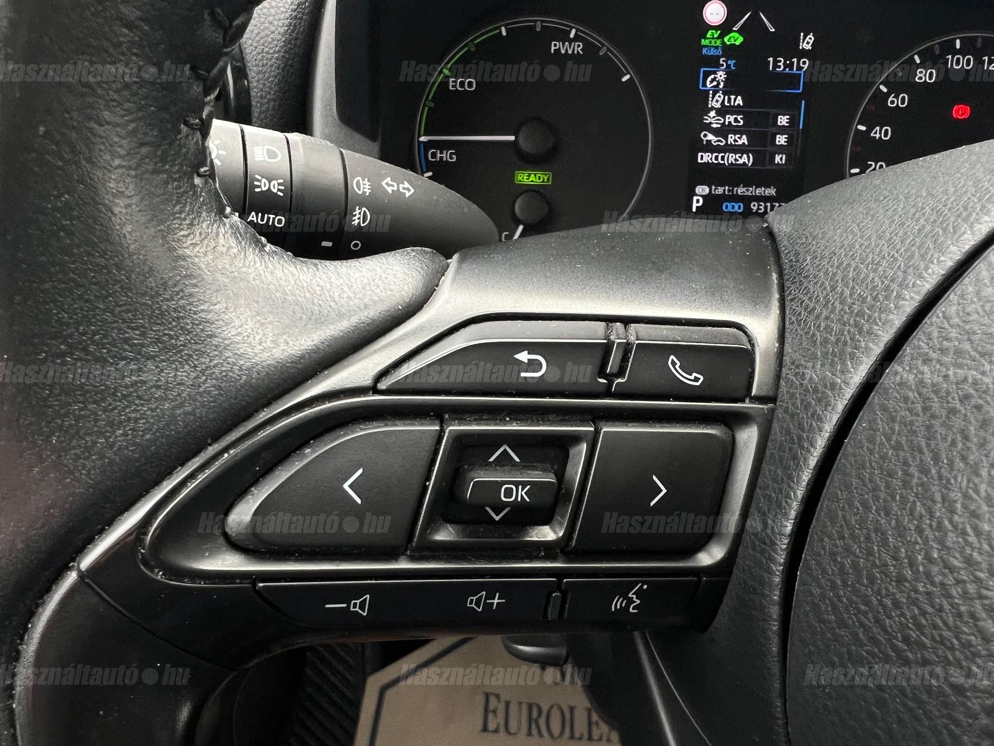 TOYOTA YARIS 1.5 Hybrid Selection Style VIP e-CVT