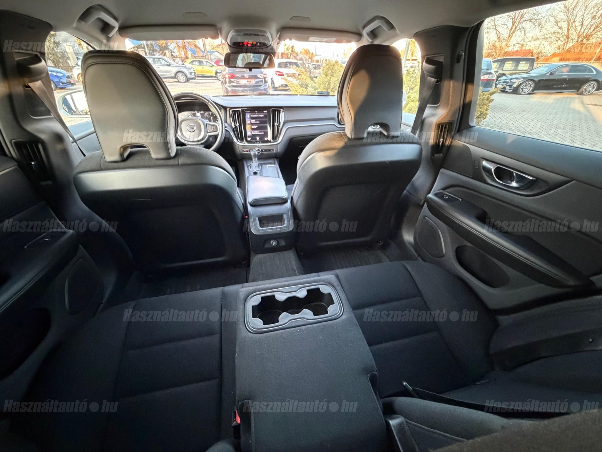 VOLVO V60 2.0 D [D3] Momentum Pro Geartronic 8.seb.Automata.75.ekm.Magyar.Led.Kamera.3év