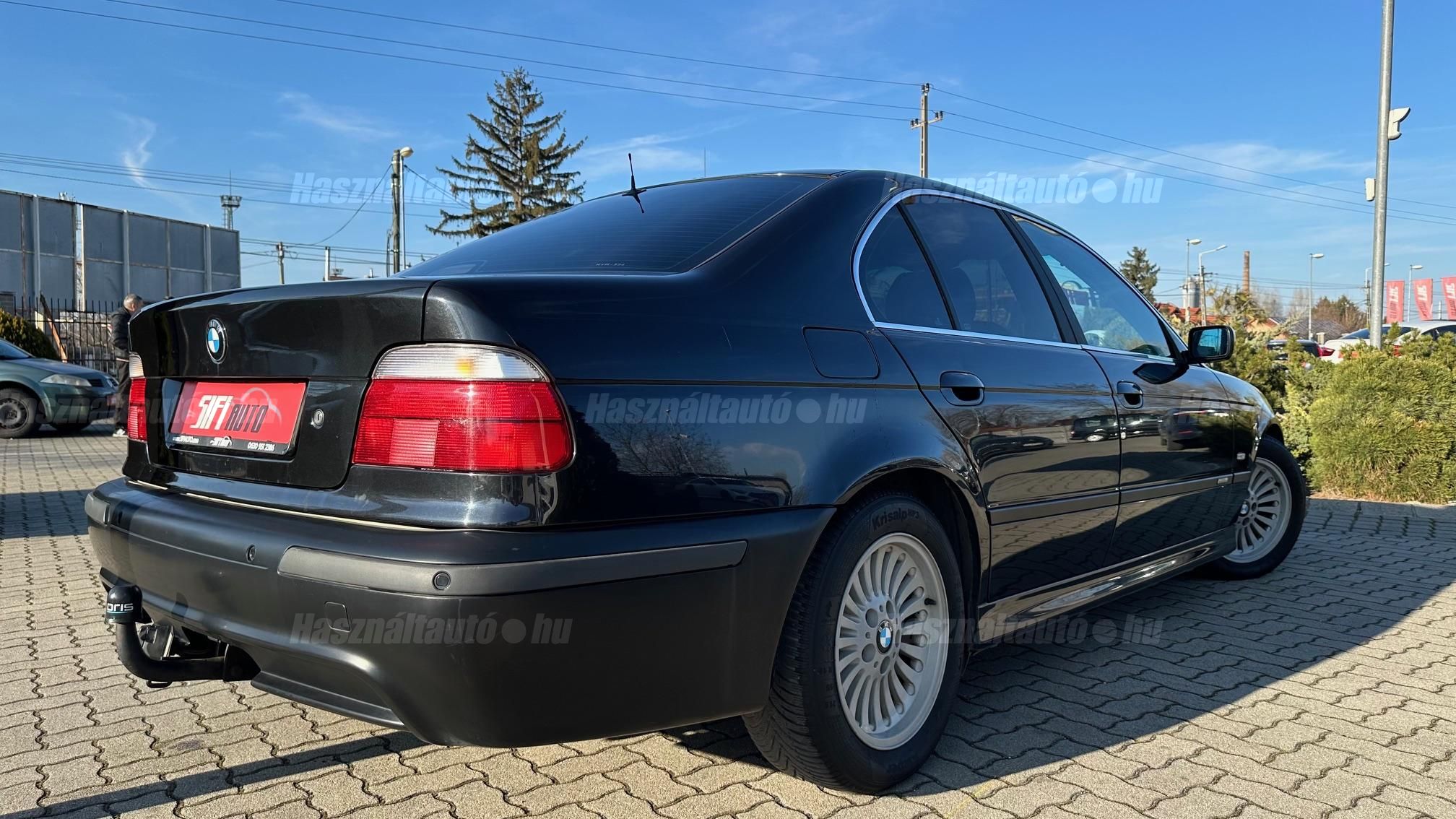 BMW 528i (Automata)