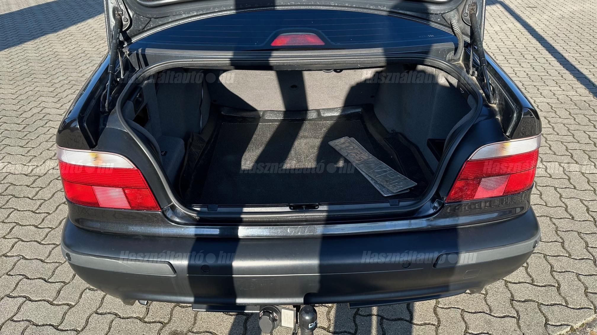 BMW 528i (Automata)