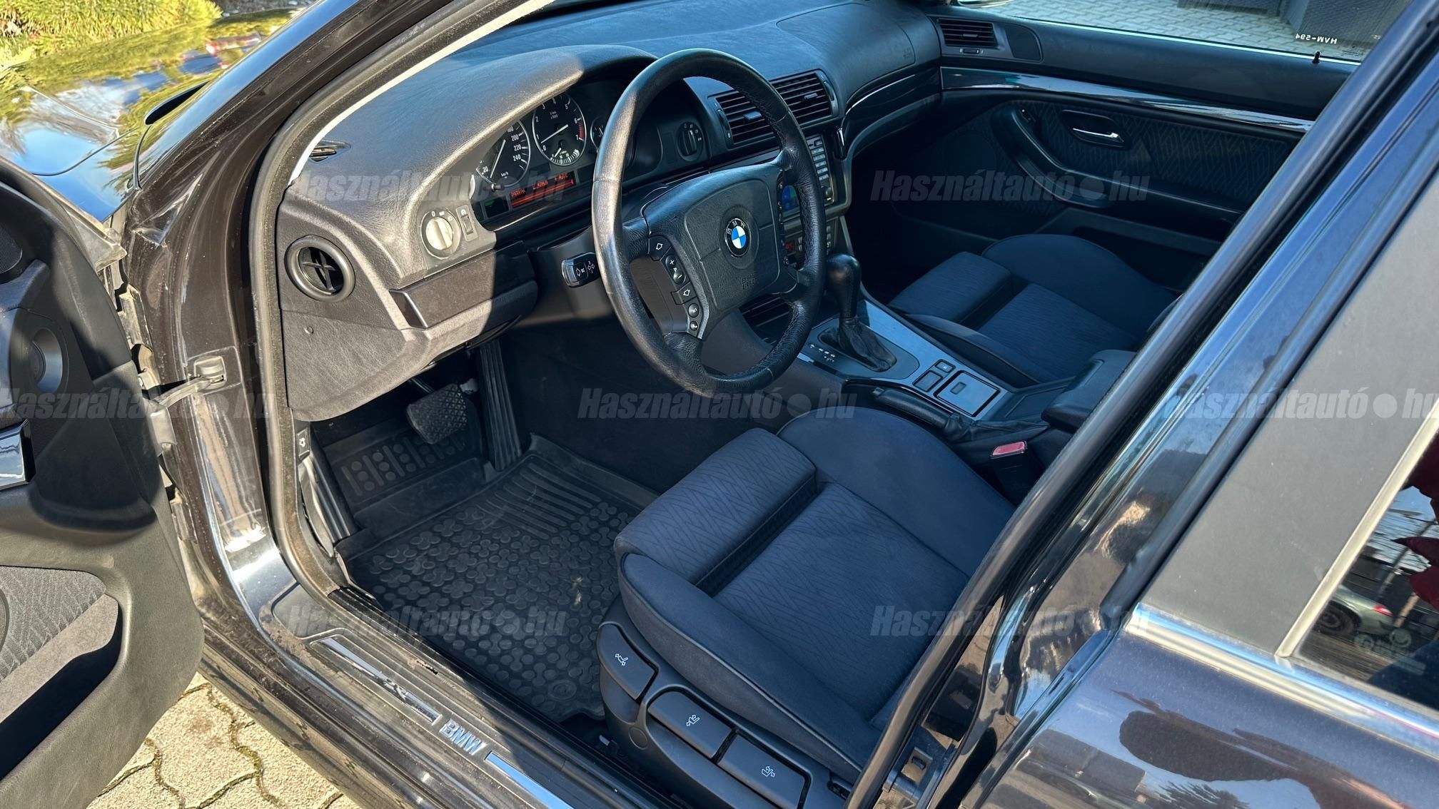 BMW 528i (Automata)