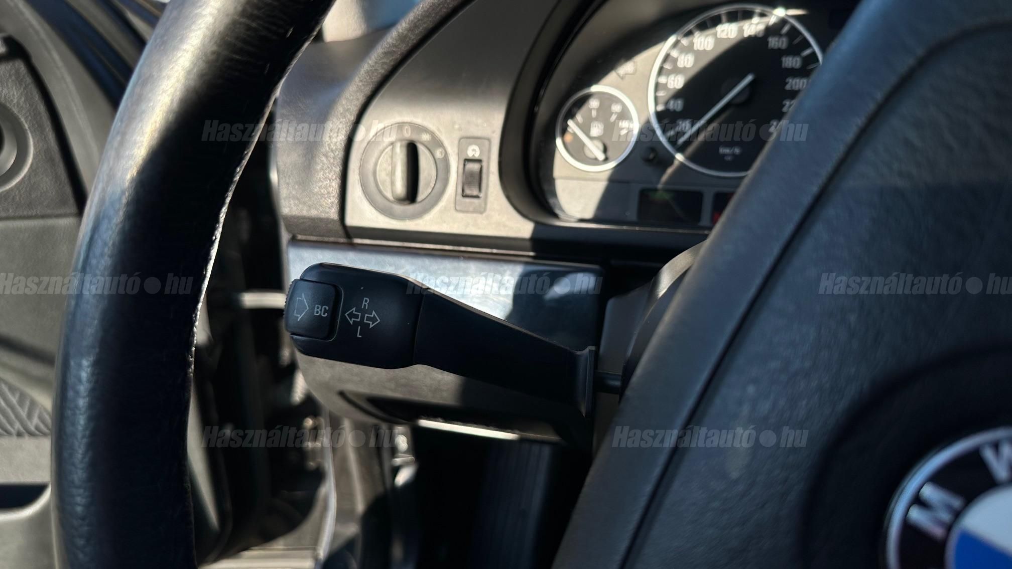 BMW 528i (Automata)