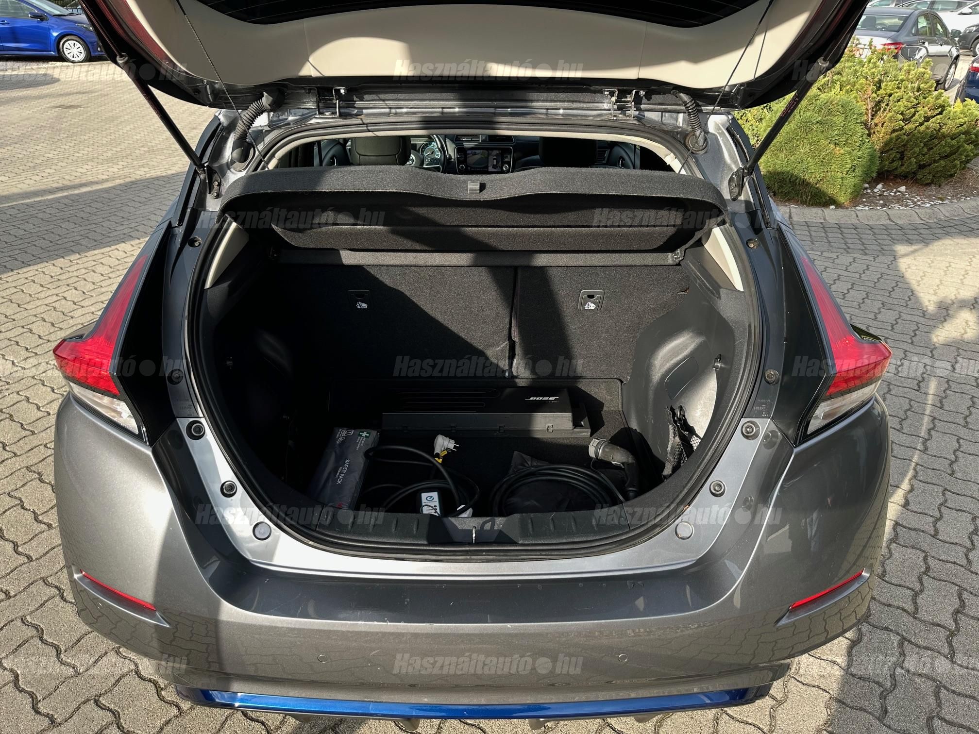 NISSAN LEAF Tekna 40kWh (Automata)