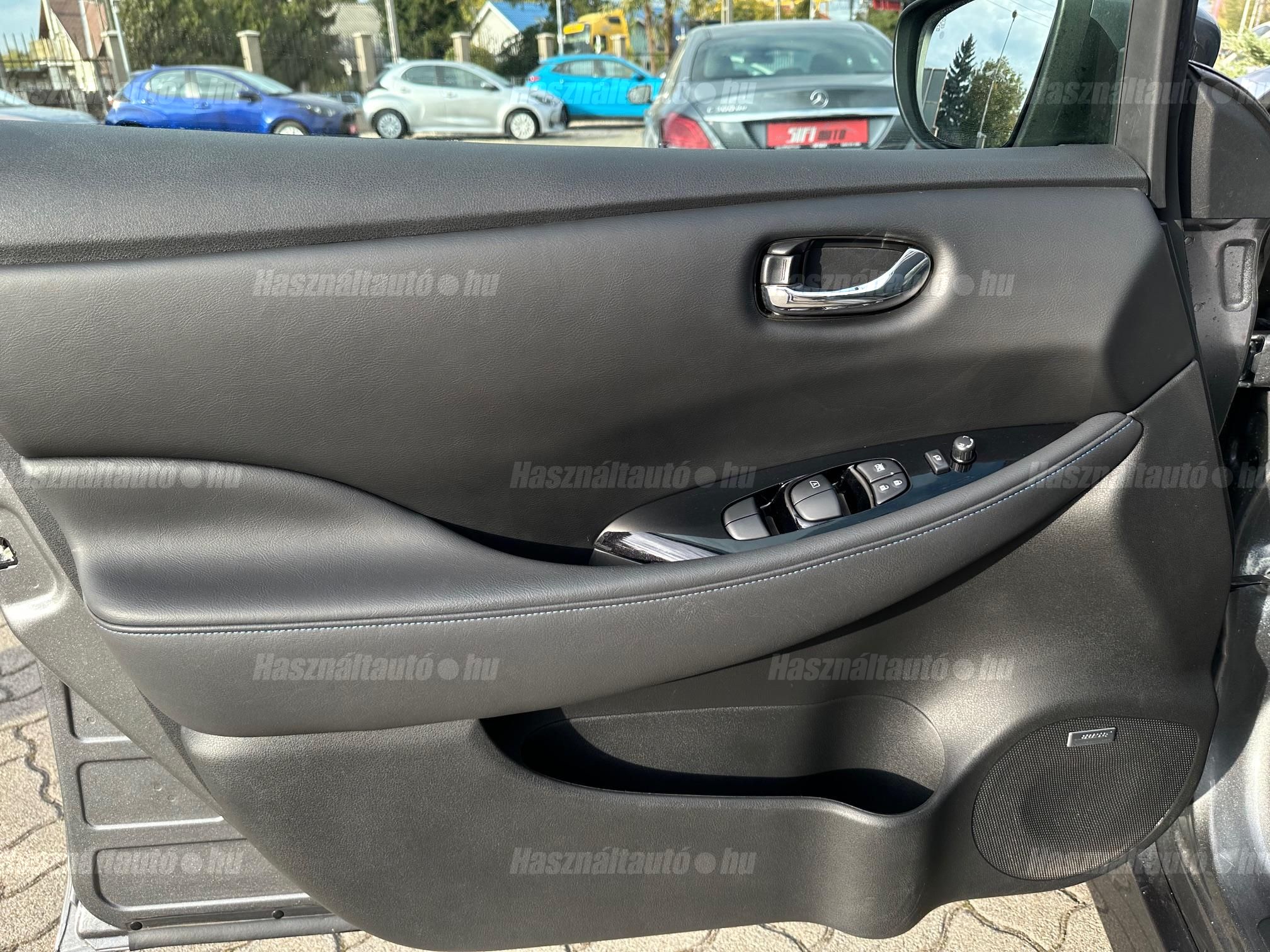 NISSAN LEAF Tekna 40kWh (Automata)