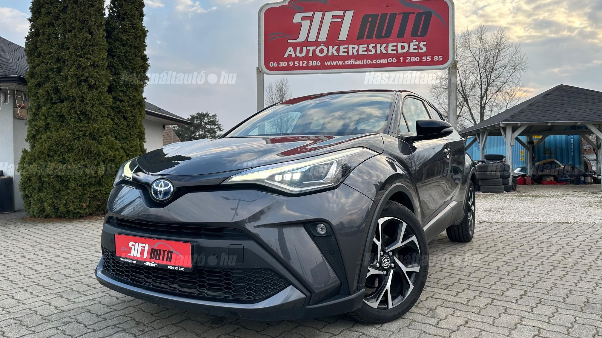 TOYOTA C-HR 1.8 Hybrid Selection e-CVT