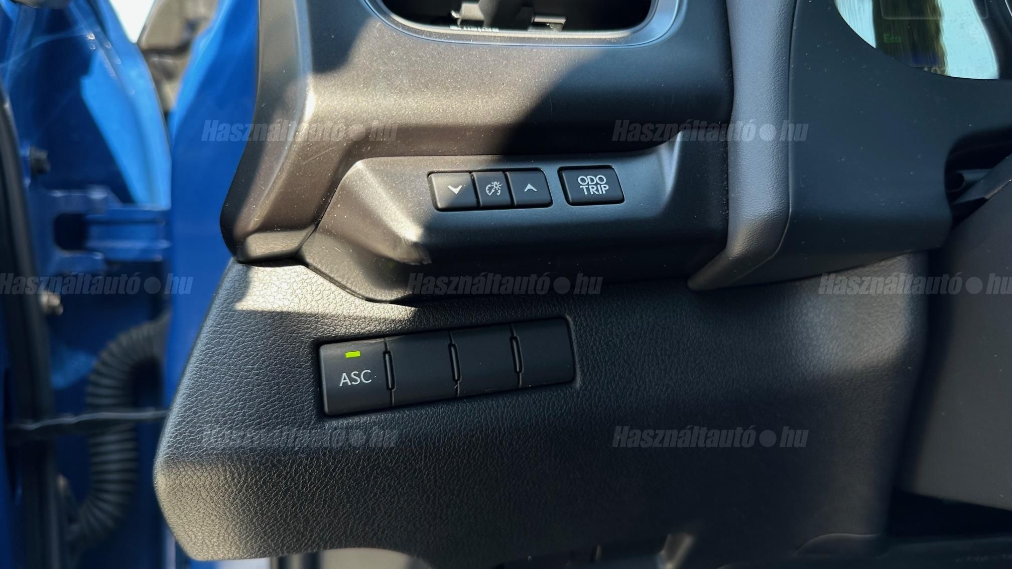 LEXUS UX 300e Luxury