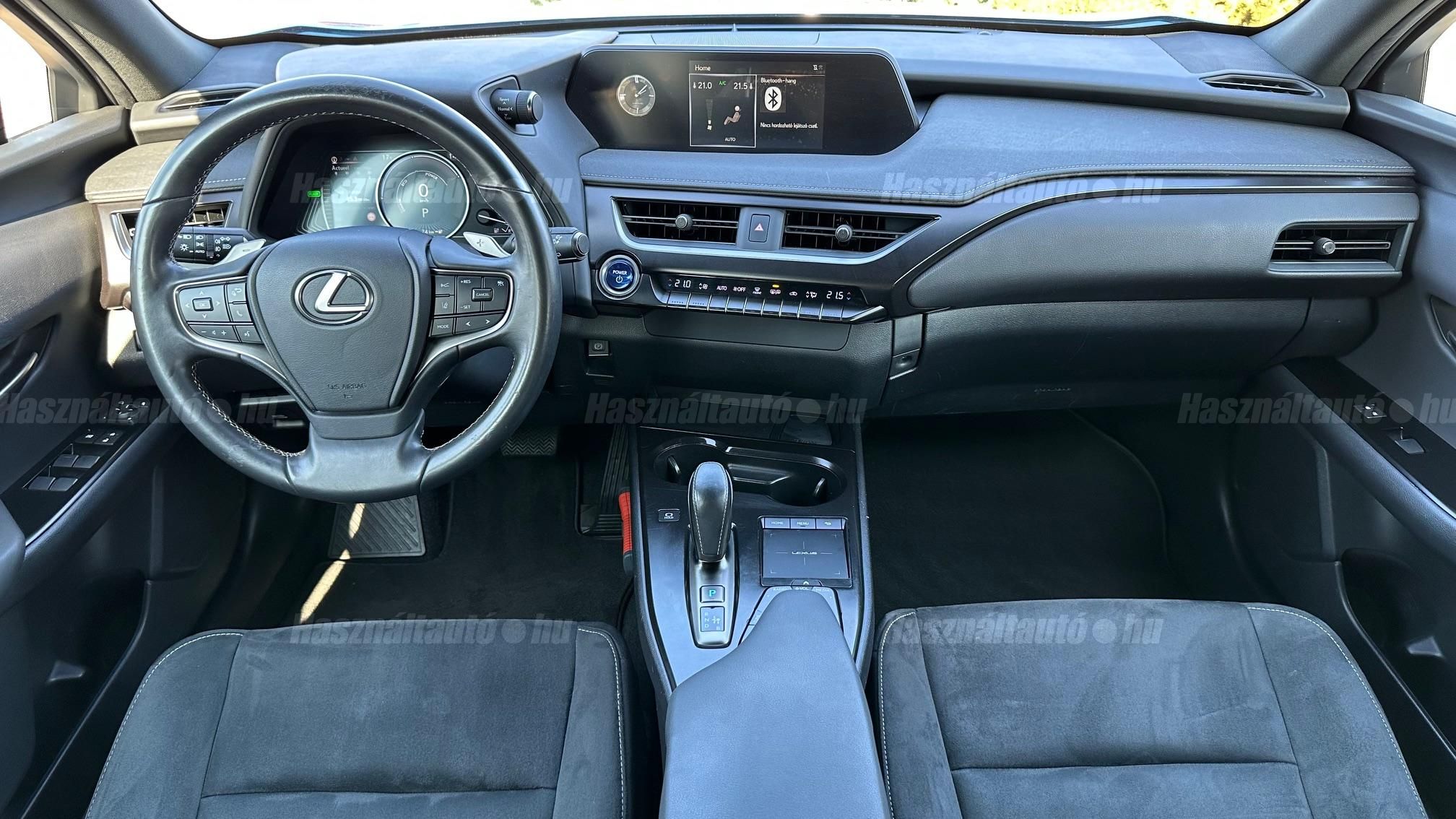 LEXUS UX 300e Luxury