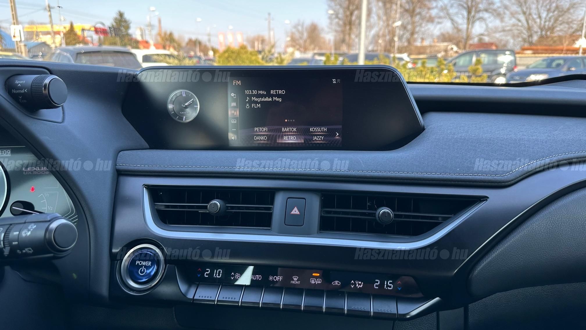 LEXUS UX 300e Luxury