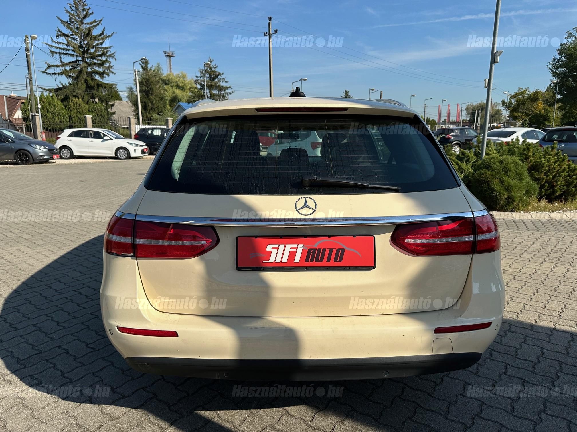 MERCEDES-BENZ E 220 BlueTEC 4Matic T Elegance (Automata)