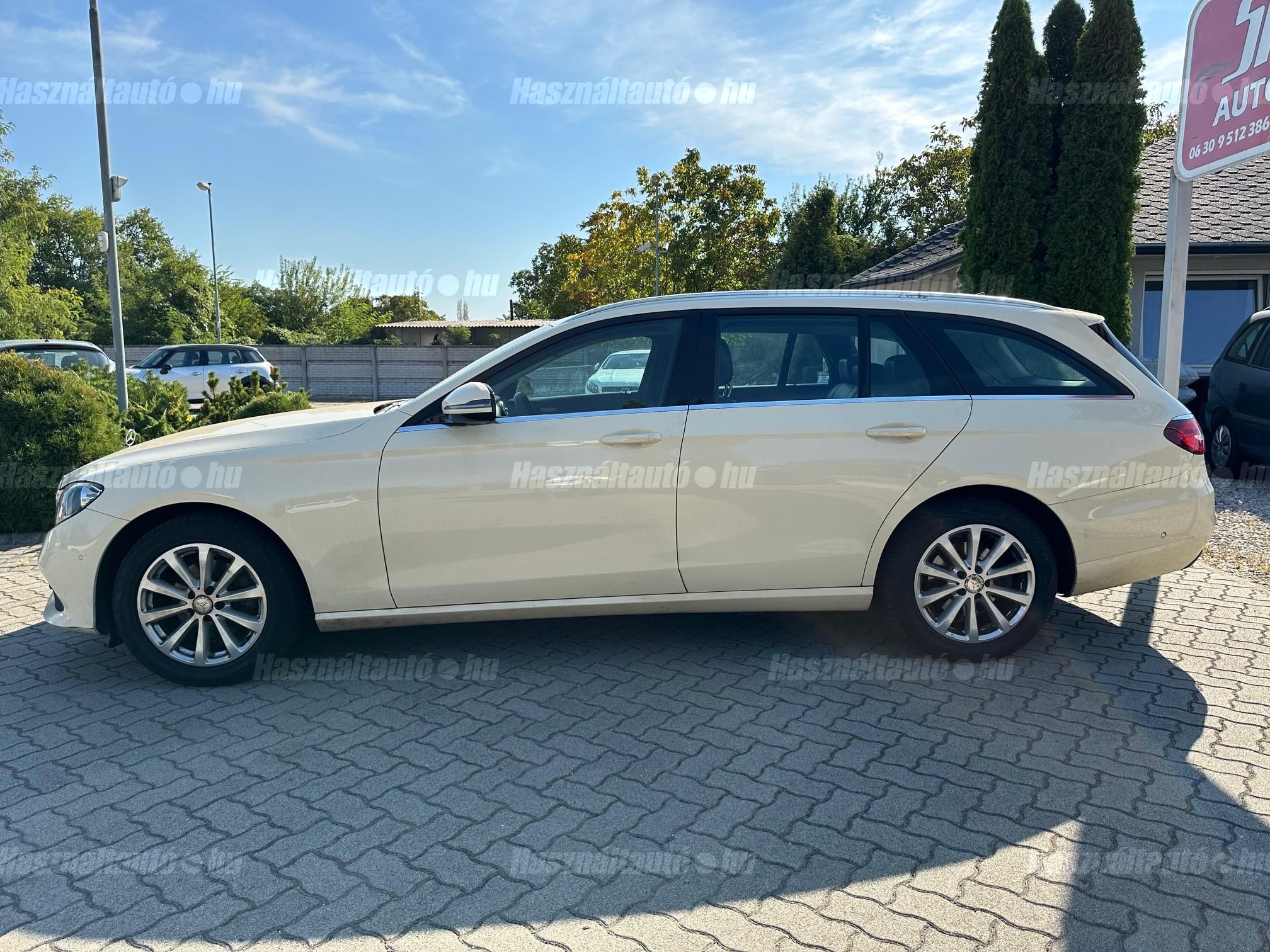 MERCEDES-BENZ E 220 BlueTEC 4Matic T Elegance (Automata)