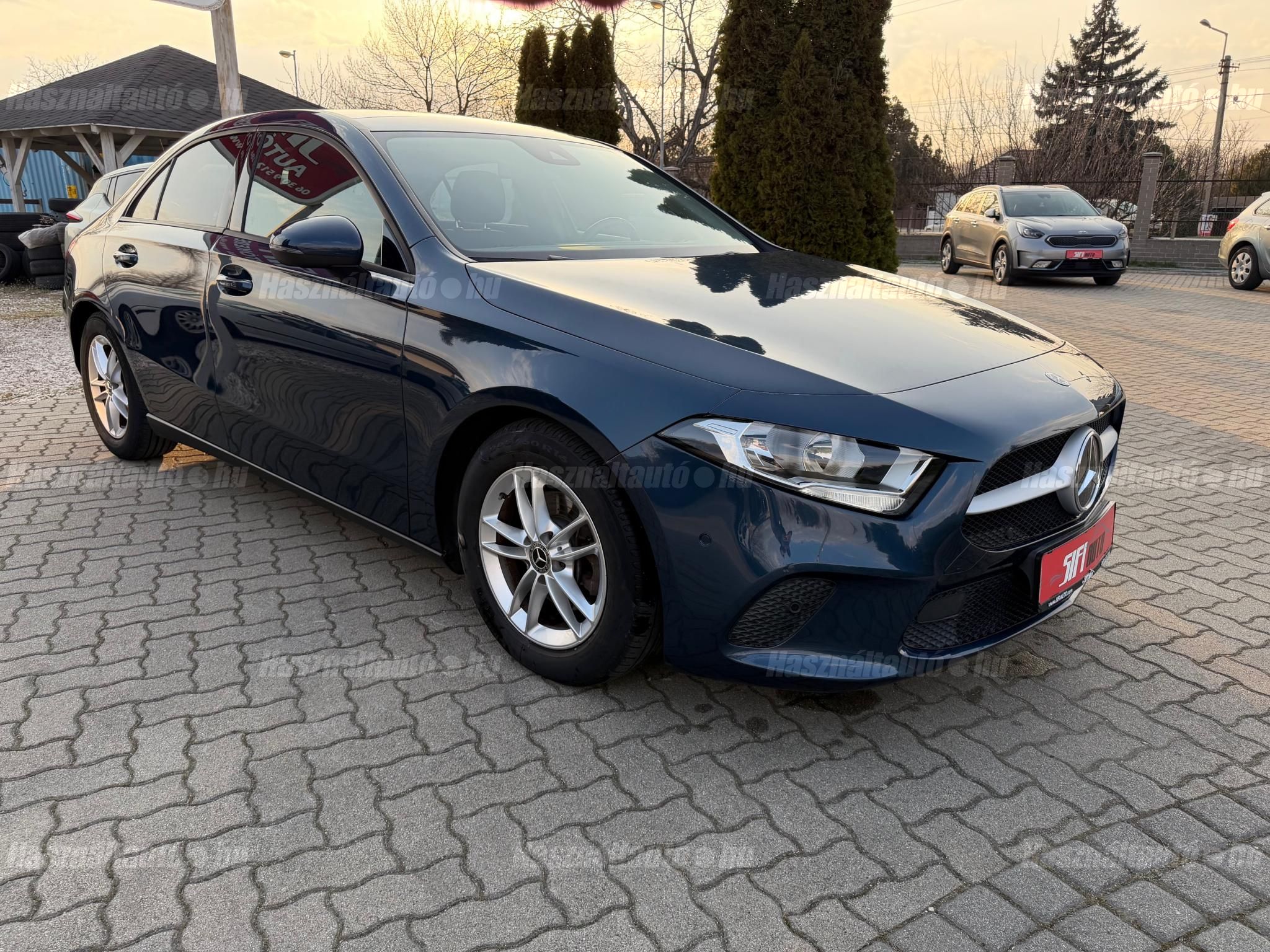 MERCEDES-BENZ A 180 d Style 7G-DCT Limuzin