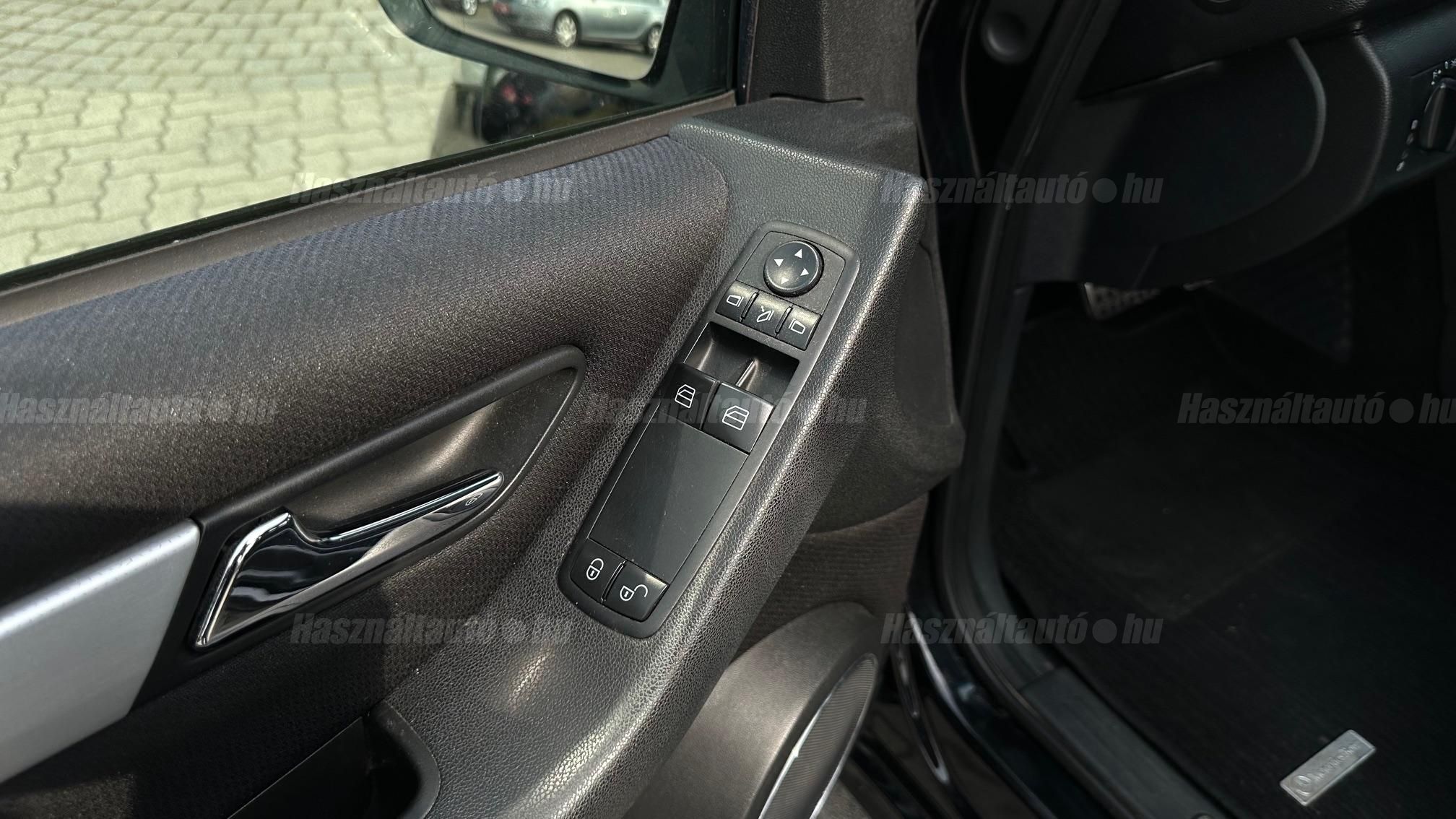 MERCEDES-BENZ A 170 Avantgarde Autotronic