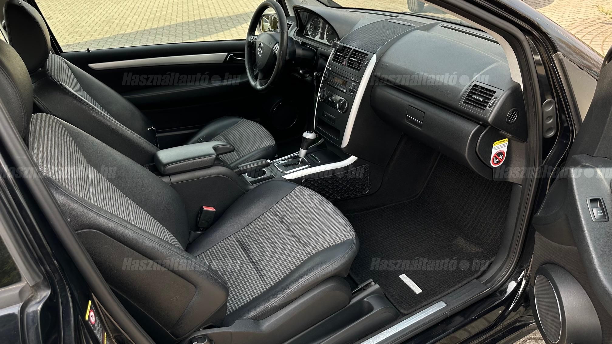 MERCEDES-BENZ A 170 Avantgarde Autotronic