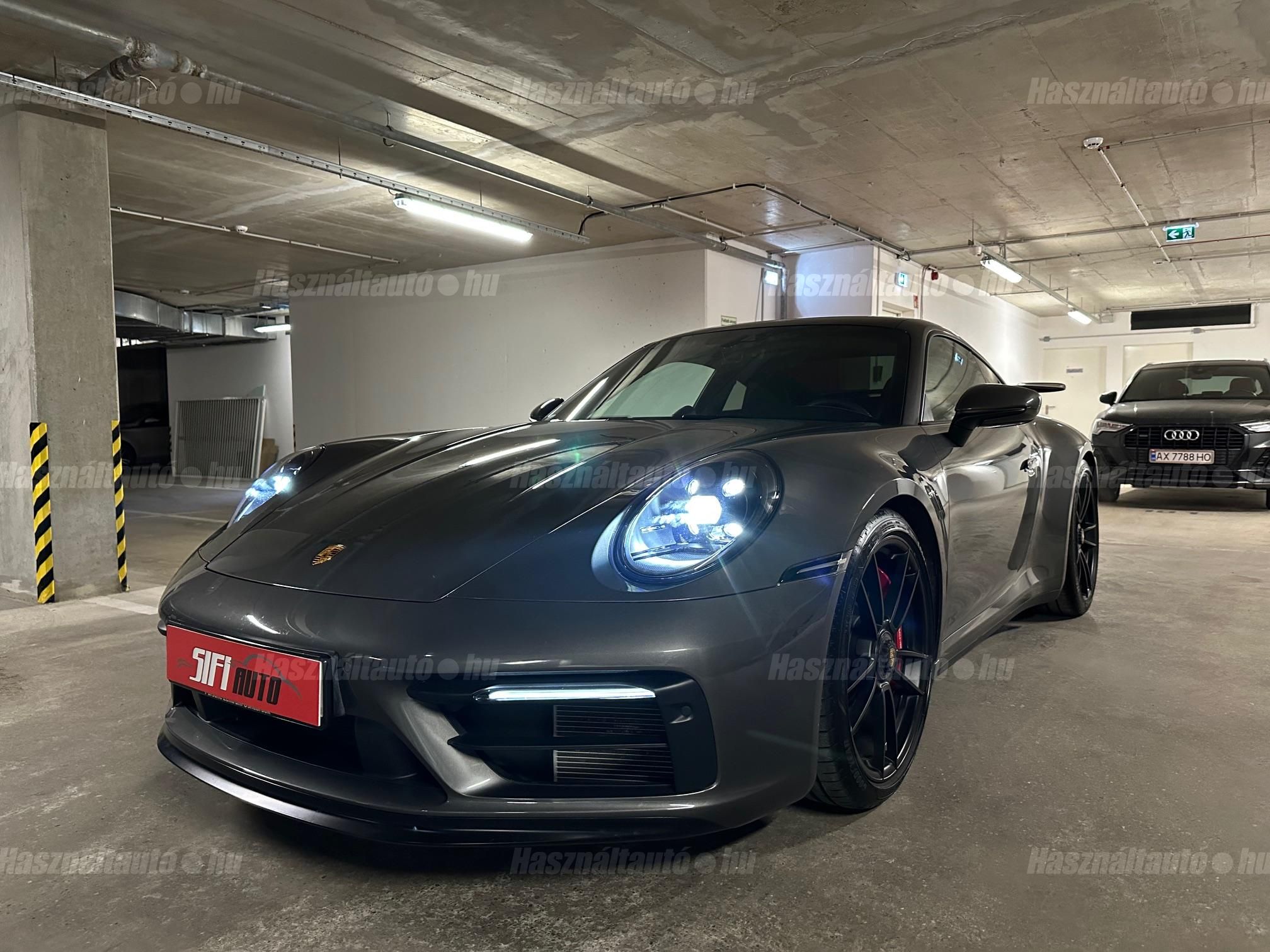 PORSCHE 911 Carrera GTS PDK