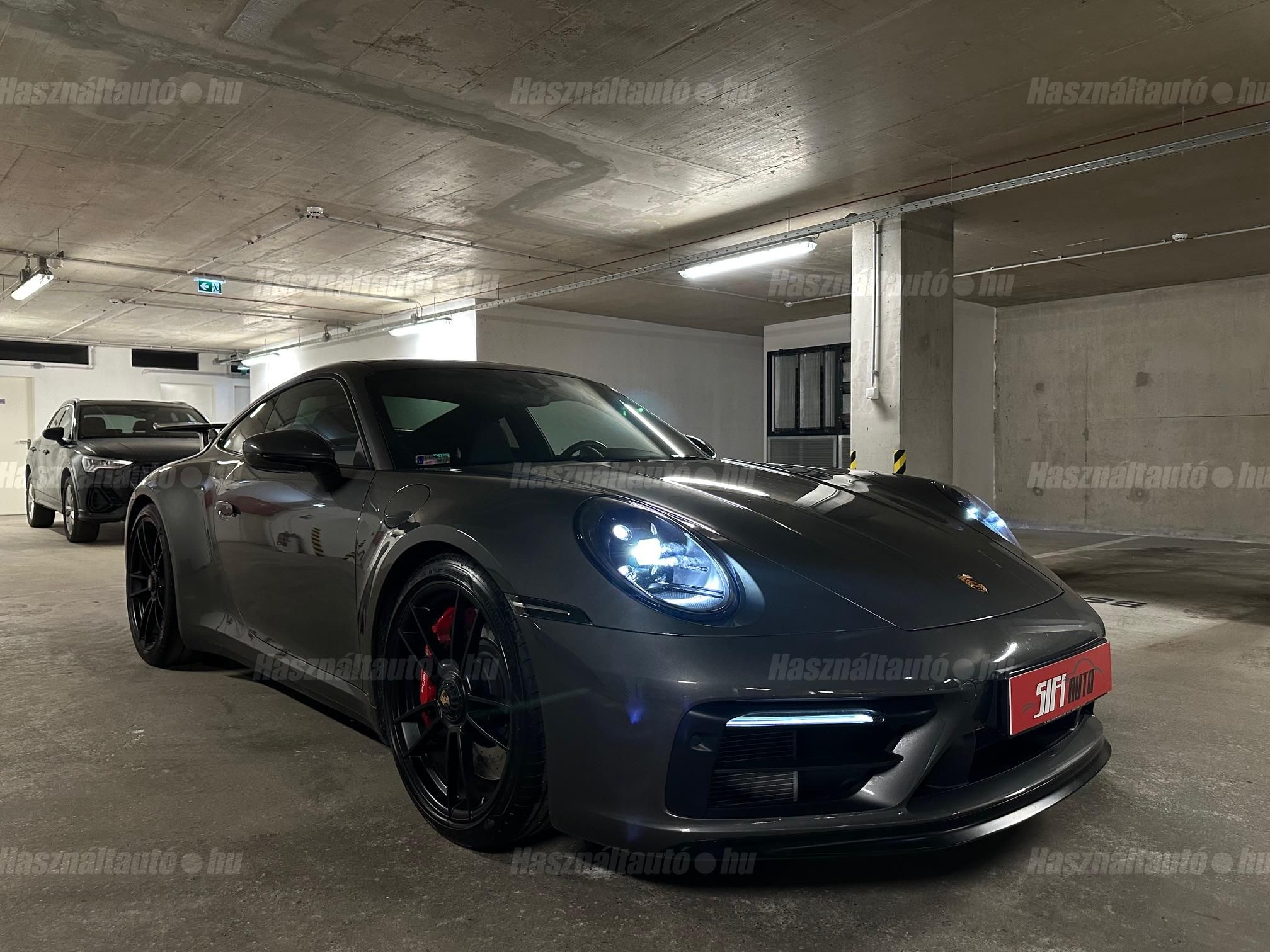 PORSCHE 911 Carrera GTS PDK