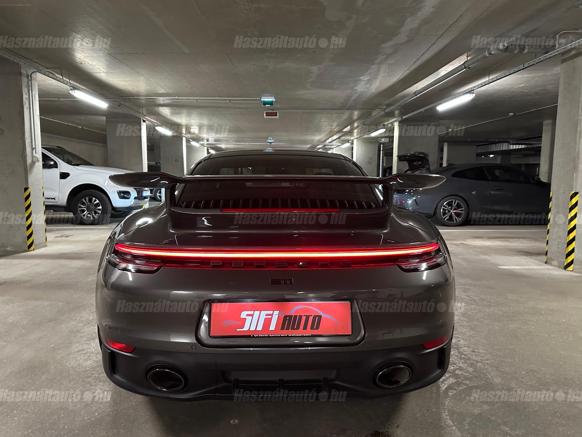 PORSCHE 911 Carrera GTS PDK