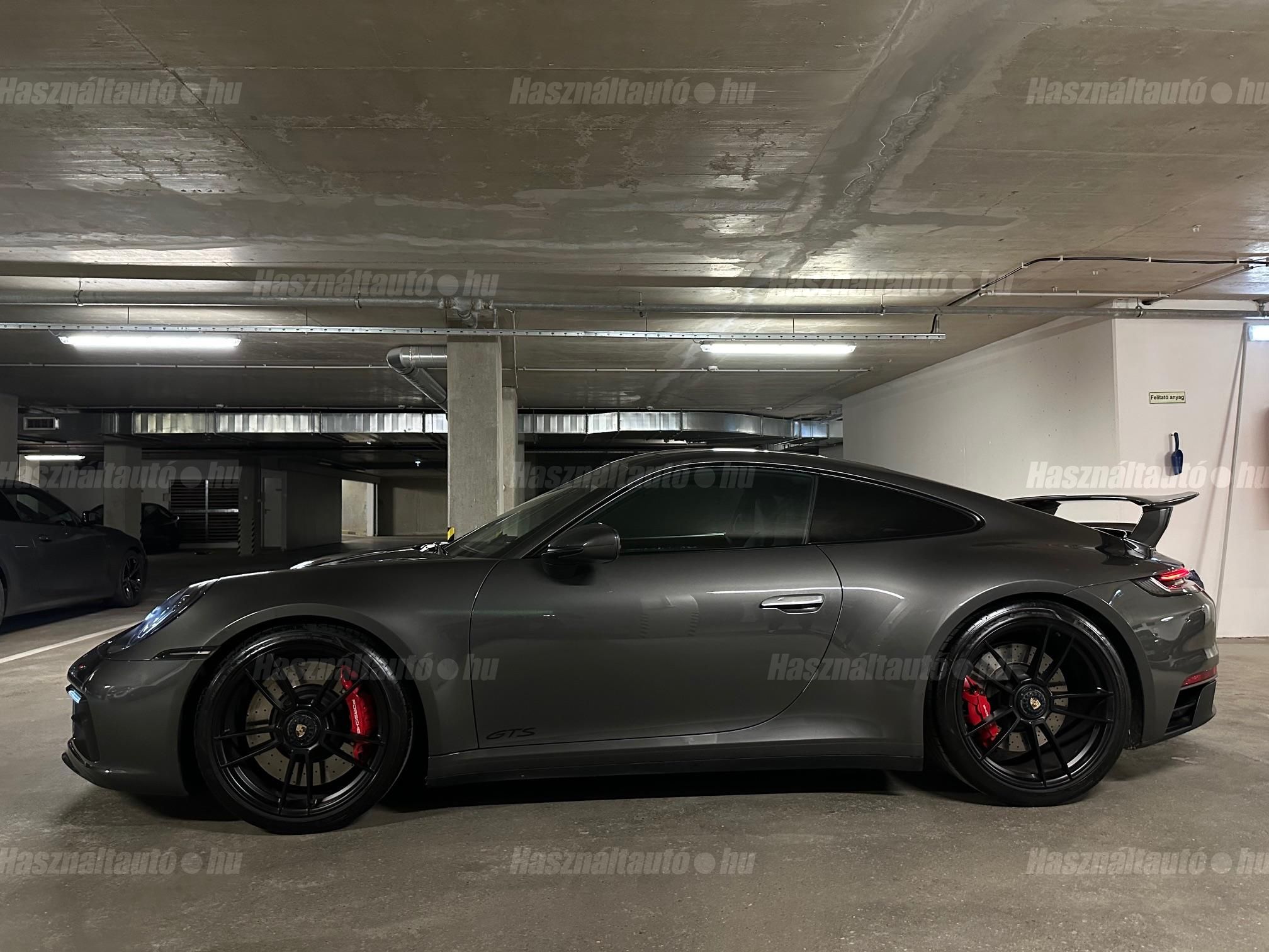 PORSCHE 911 Carrera GTS PDK