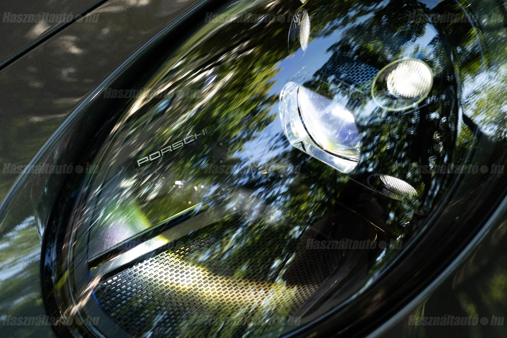 PORSCHE 911 Carrera GTS PDK