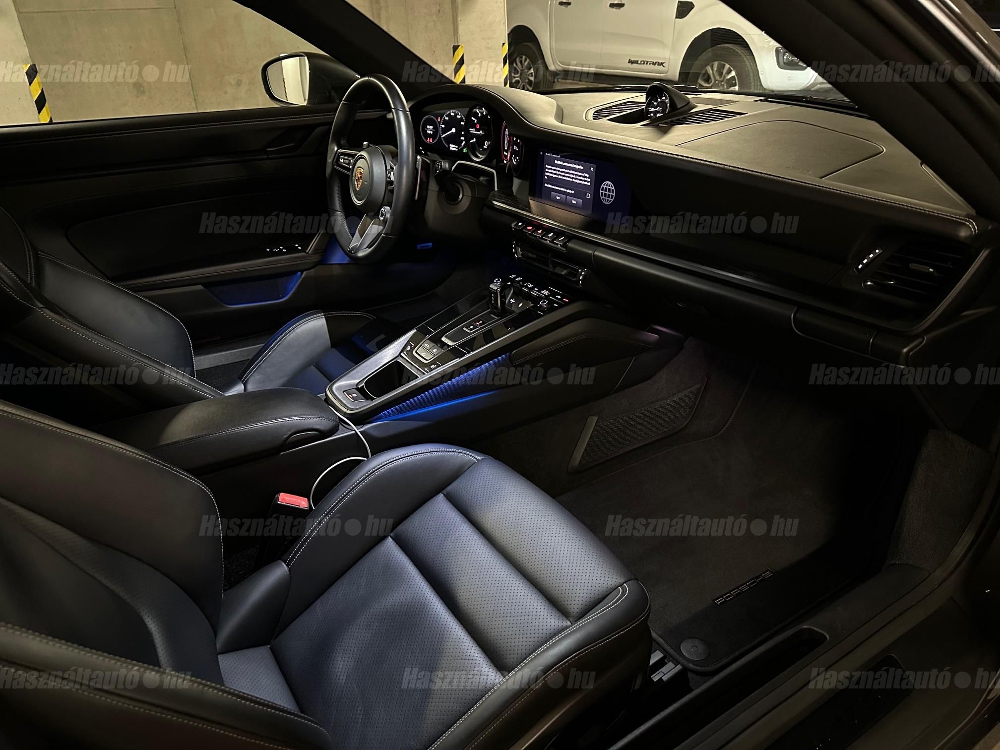 PORSCHE 911 Carrera GTS PDK