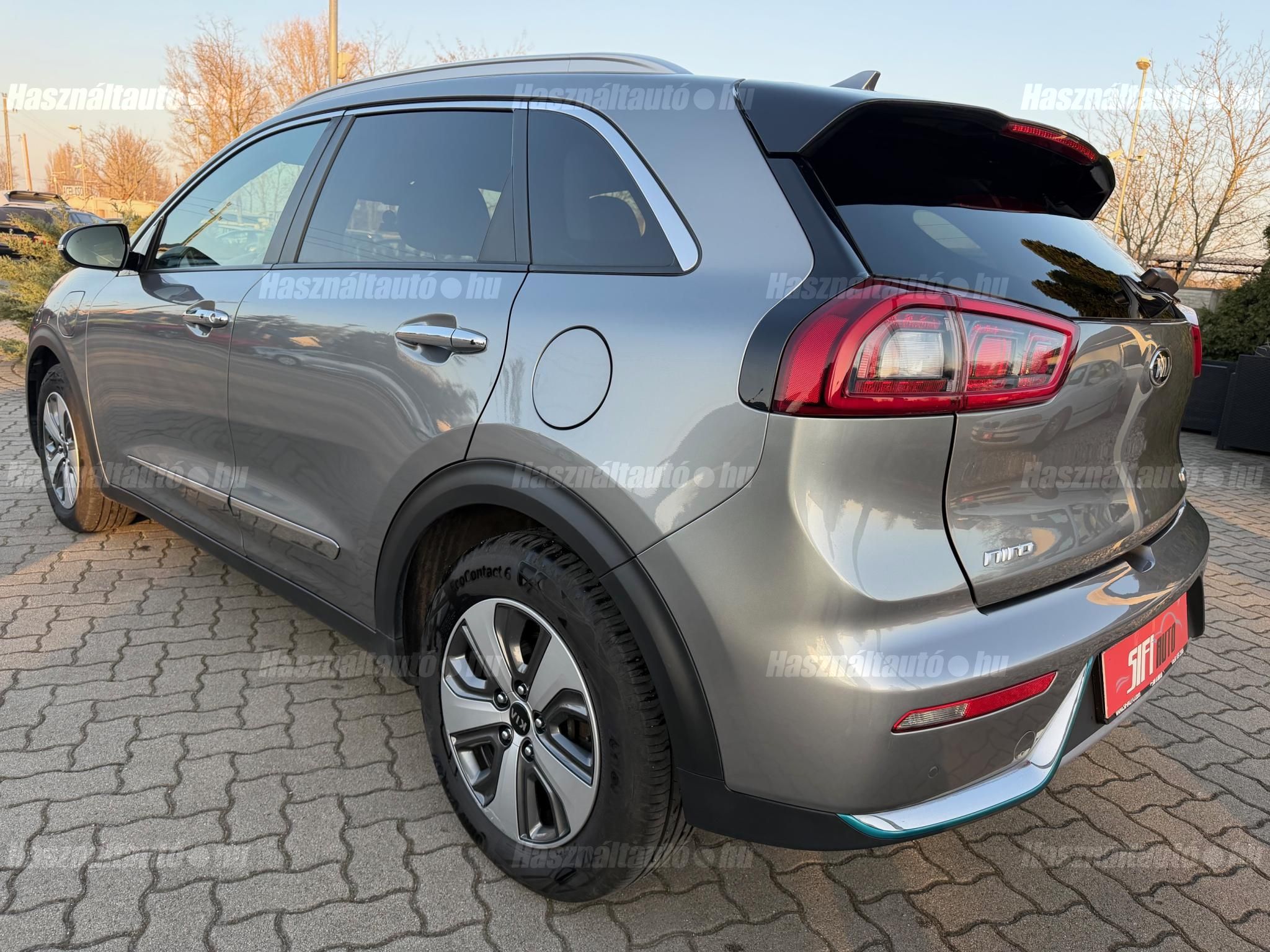 KIA NIRO PHEV 1.6 GDI Launch Edition DCT Plug-In.Hibrid.Bőr.JBL.Tető.2x
