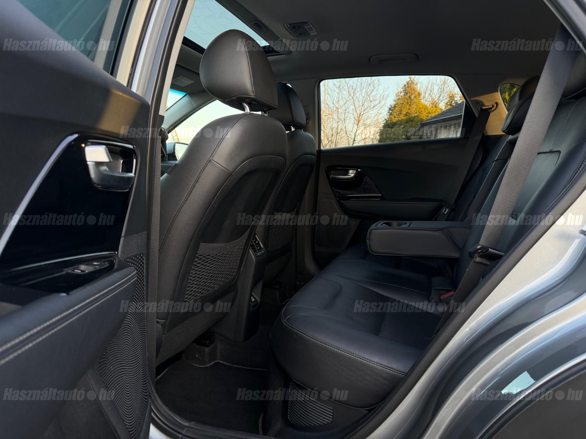 KIA NIRO PHEV 1.6 GDI Launch Edition DCT Plug-In.Hibrid.Bőr.JBL.Tető.2x