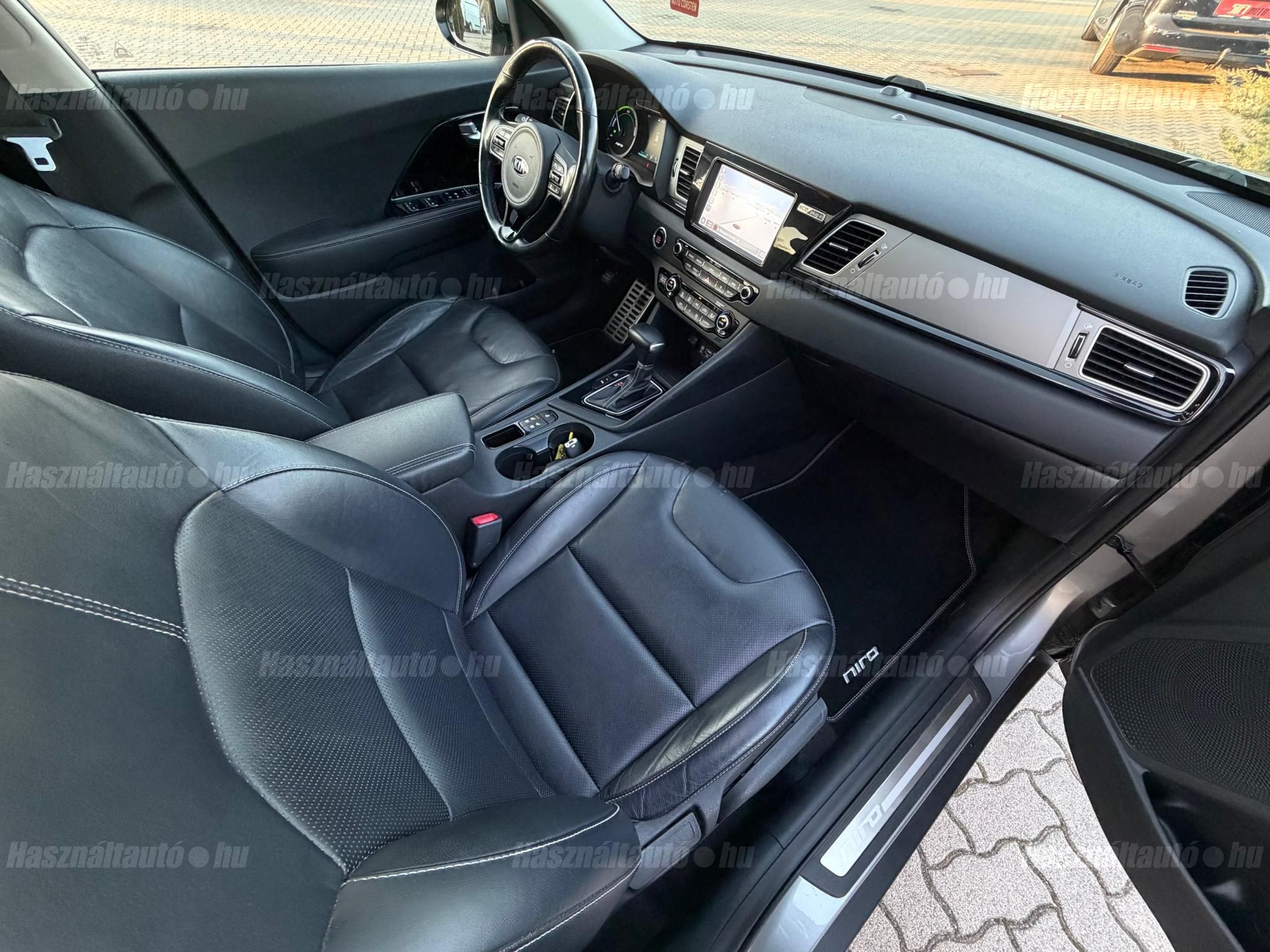 KIA NIRO PHEV 1.6 GDI Launch Edition DCT Plug-In.Hibrid.Bőr.JBL.Tető.2x