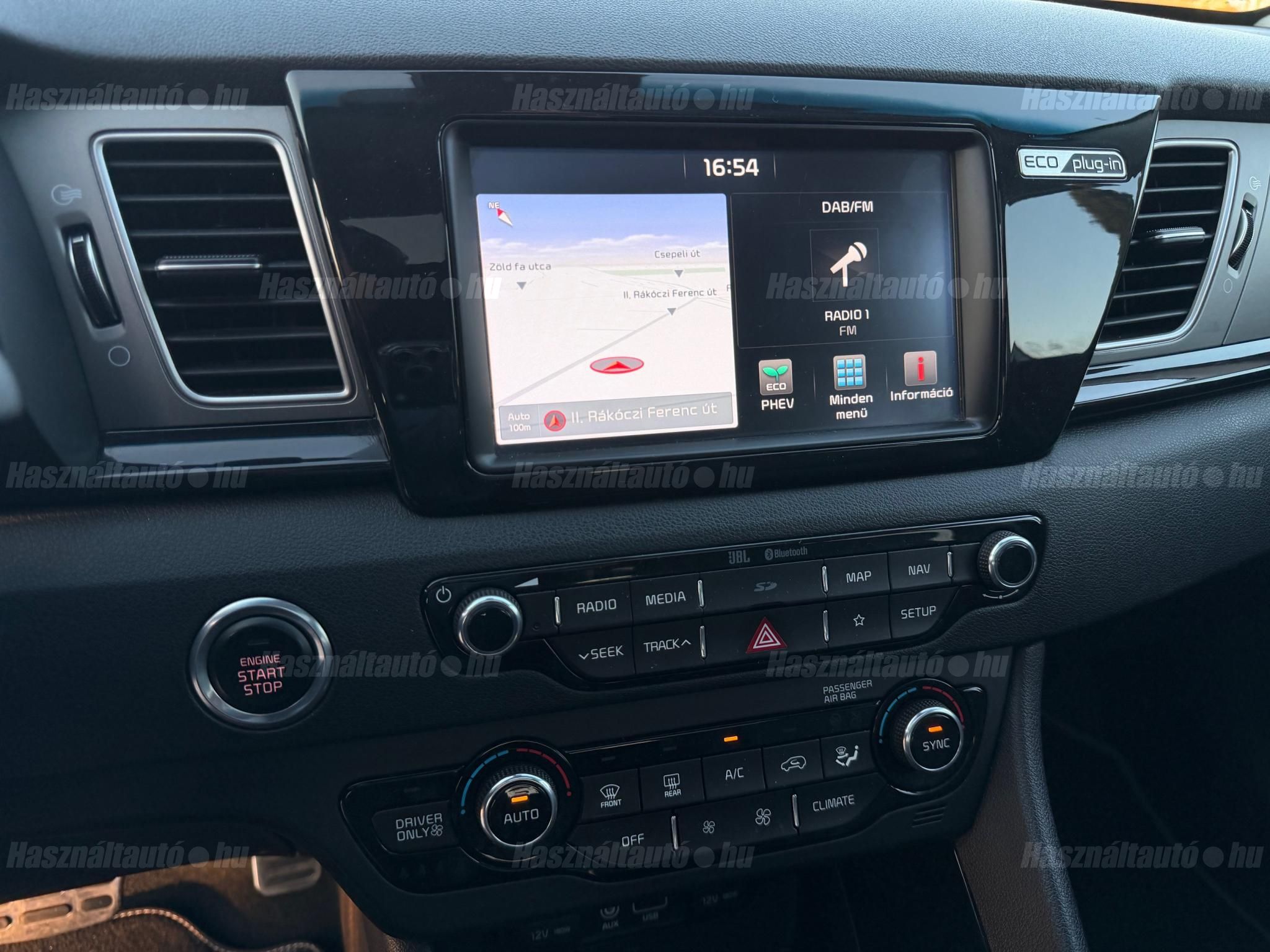 KIA NIRO PHEV 1.6 GDI Launch Edition DCT Plug-In.Hibrid.Bőr.JBL.Tető.2x
