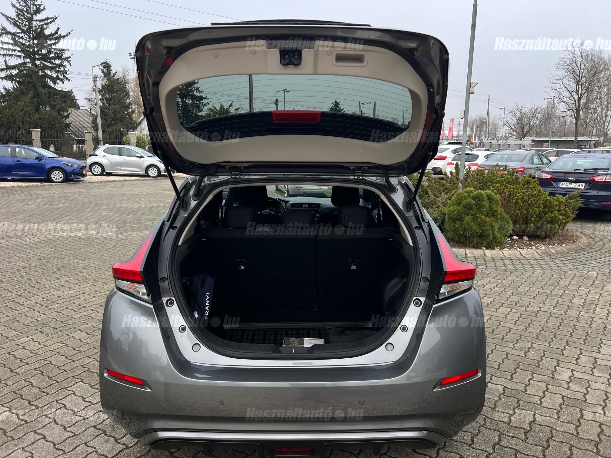 NISSAN LEAF N-Connecta 40kWh (Automata)