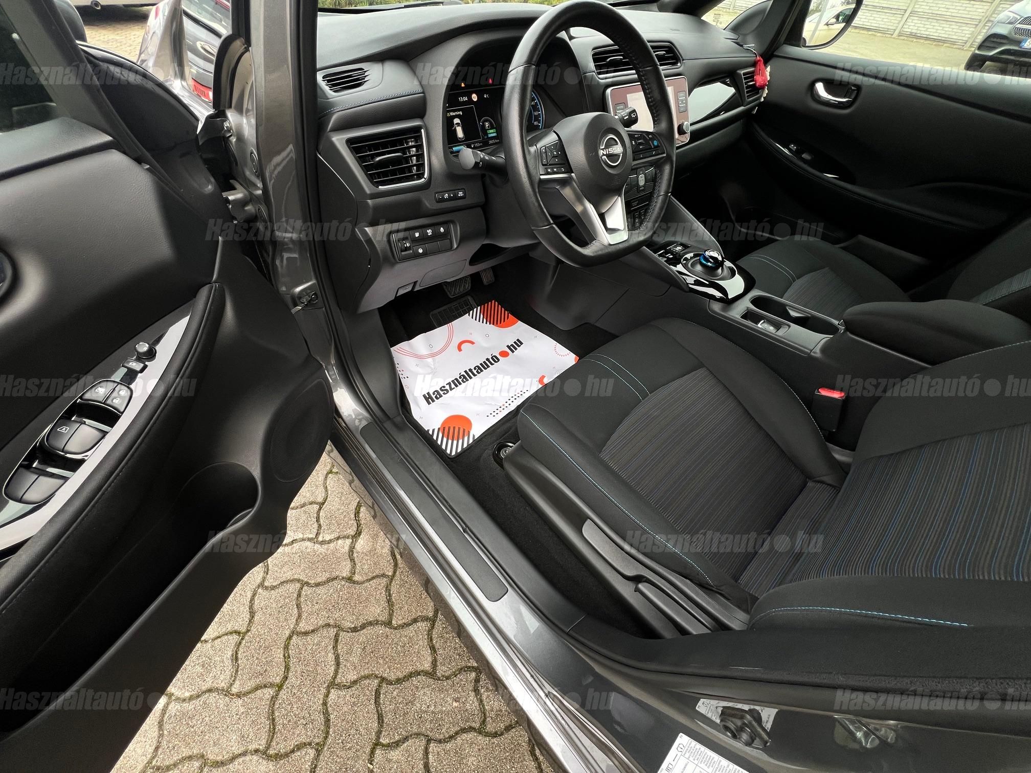 NISSAN LEAF N-Connecta 40kWh (Automata)