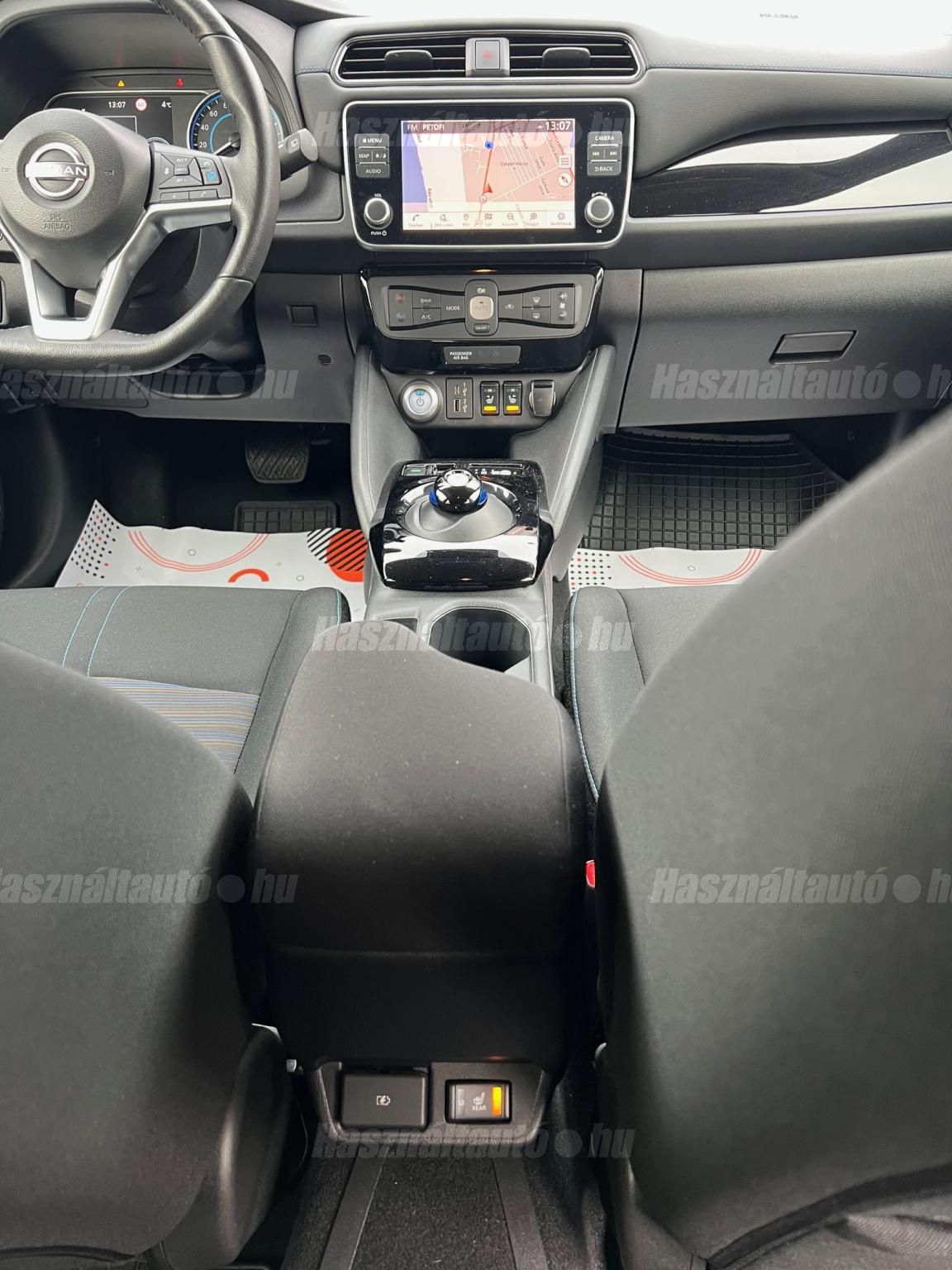 NISSAN LEAF N-Connecta 40kWh (Automata)