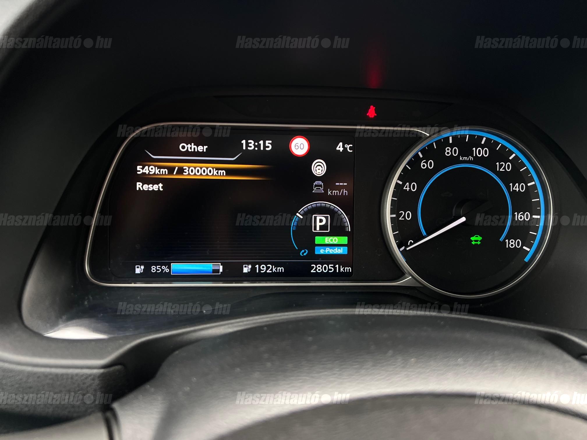 NISSAN LEAF N-Connecta 40kWh (Automata)