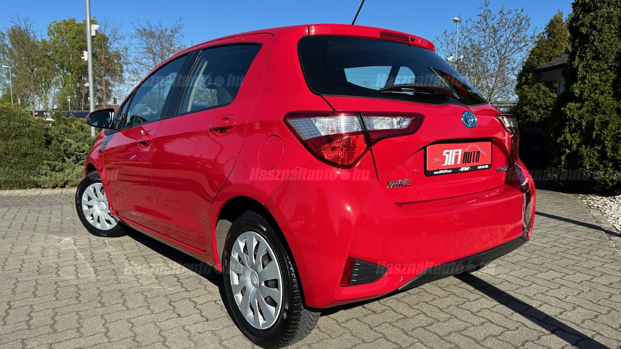 TOYOTA YARIS 1.5 VVT-i Hybrid Comfort e-CVT