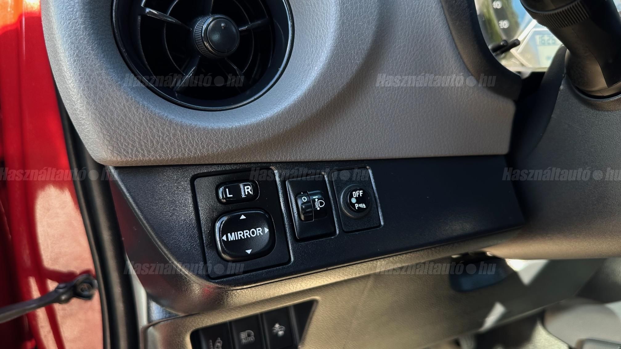 TOYOTA YARIS 1.5 VVT-i Hybrid Comfort e-CVT