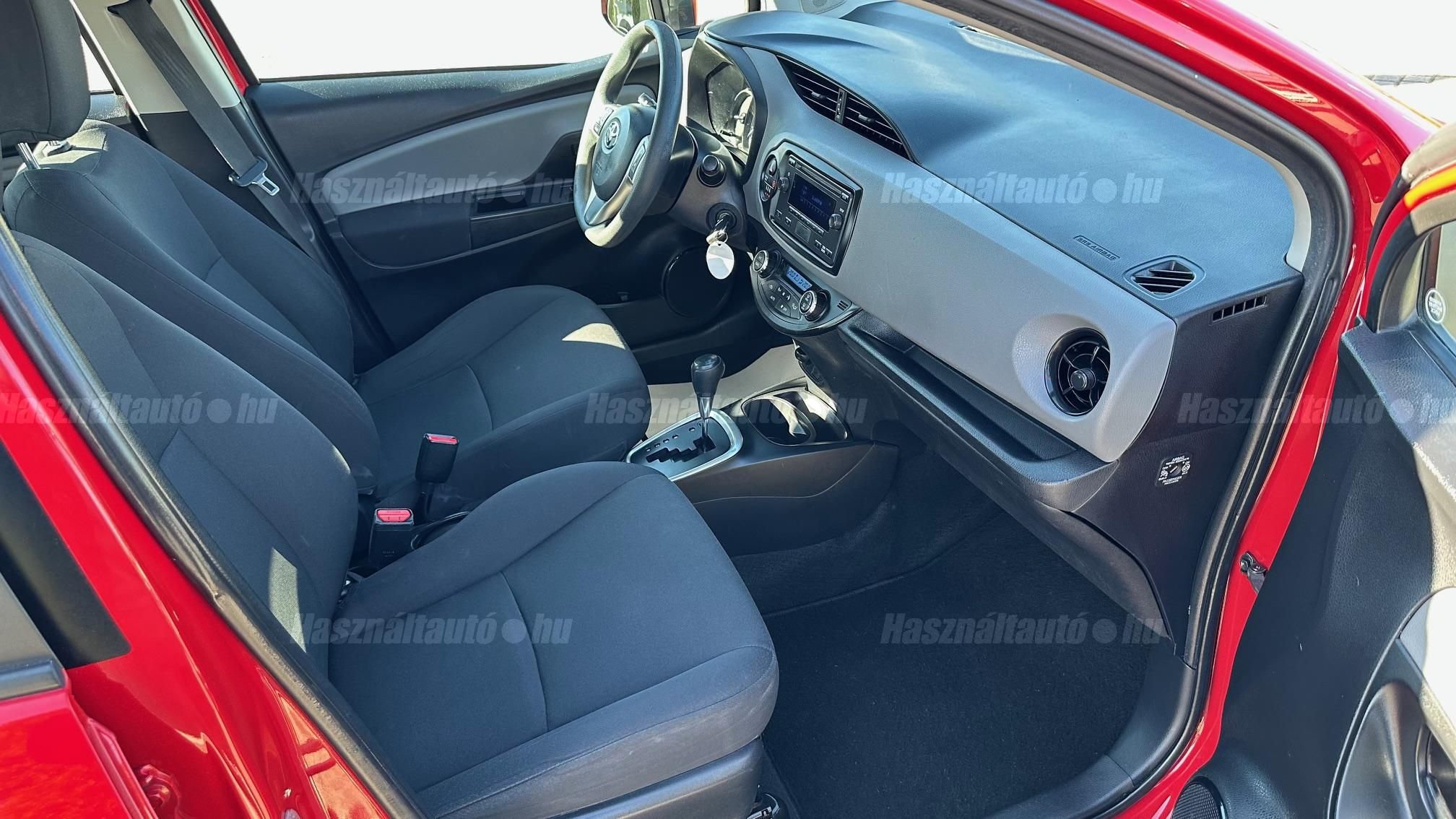 TOYOTA YARIS 1.5 VVT-i Hybrid Comfort e-CVT
