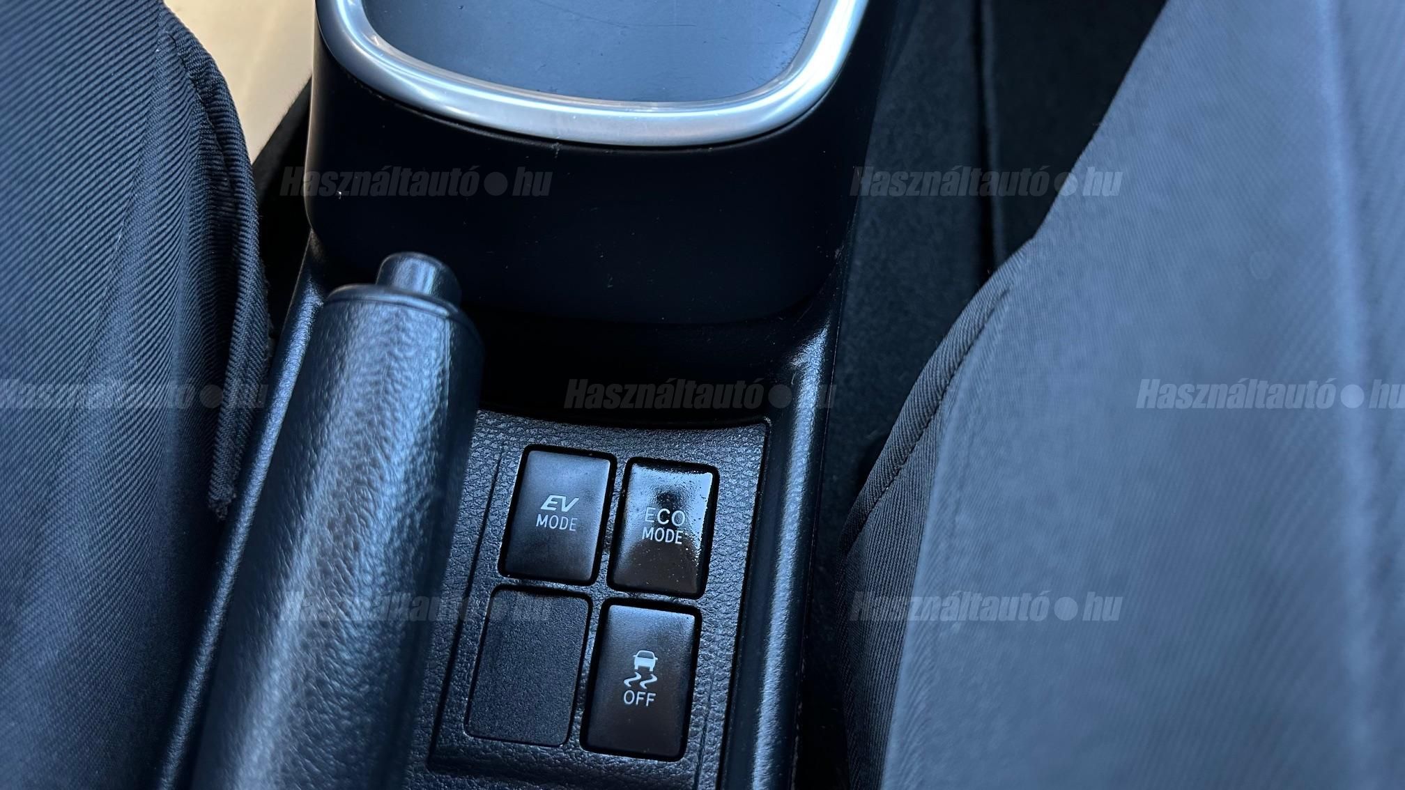 TOYOTA YARIS 1.5 VVT-i Hybrid Comfort e-CVT