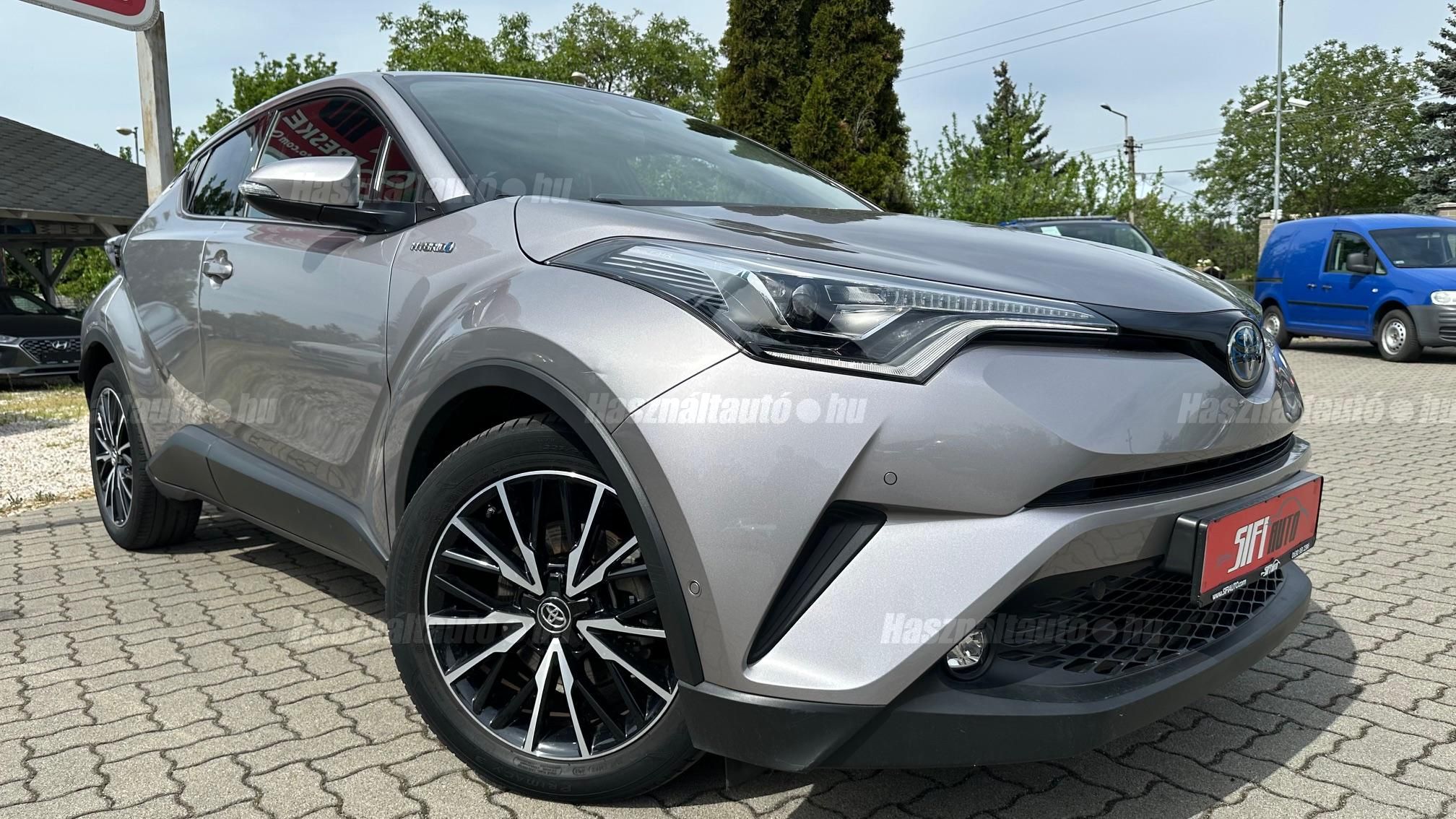 TOYOTA C-HR 1.8 Hybrid Executive LED Premium pack Leather e-CVT 3.év.Garancia./35.eKM/