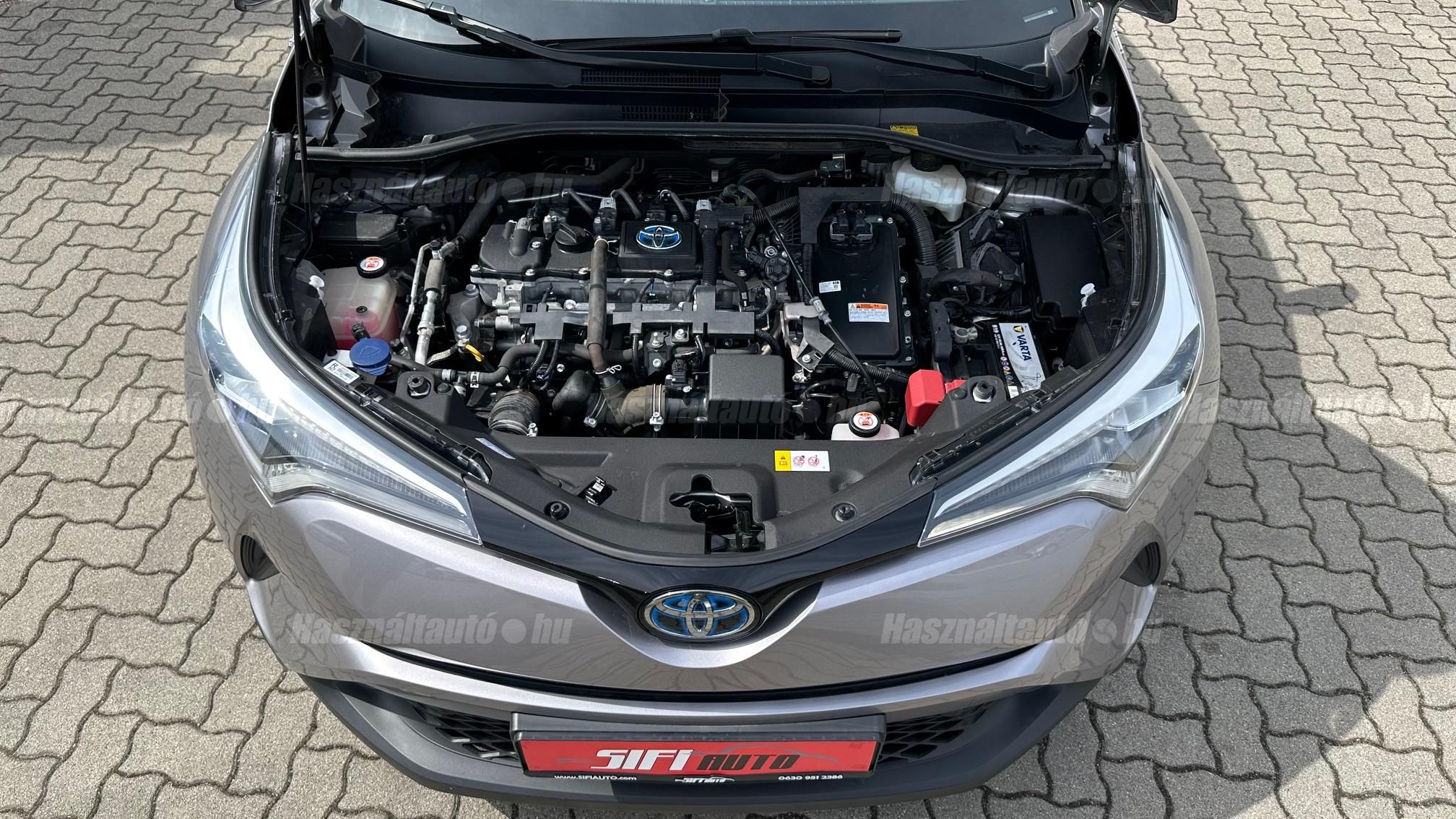 TOYOTA C-HR 1.8 Hybrid Executive LED Premium pack Leather e-CVT 3.év.Garancia./35.eKM/