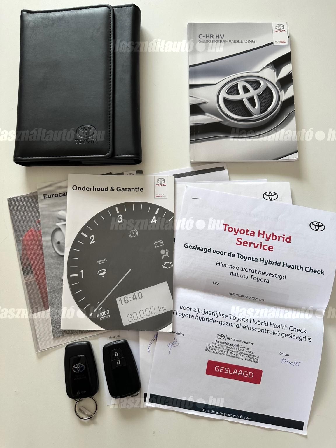 TOYOTA C-HR 1.8 Hybrid Executive LED Premium pack Leather e-CVT 3.év.Garancia./35.eKM/