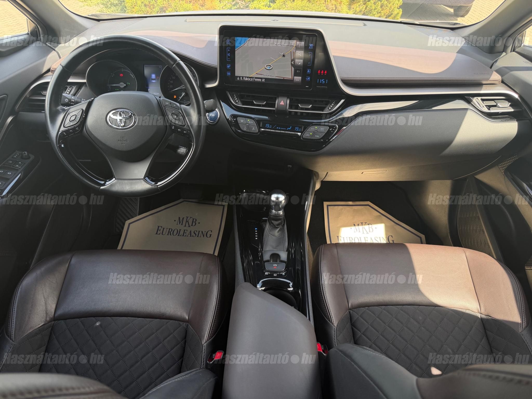 TOYOTA C-HR 1.8 Hybrid Executive LED Premium pack Leather e-CVT 3.év.Garancia./35.eKM/