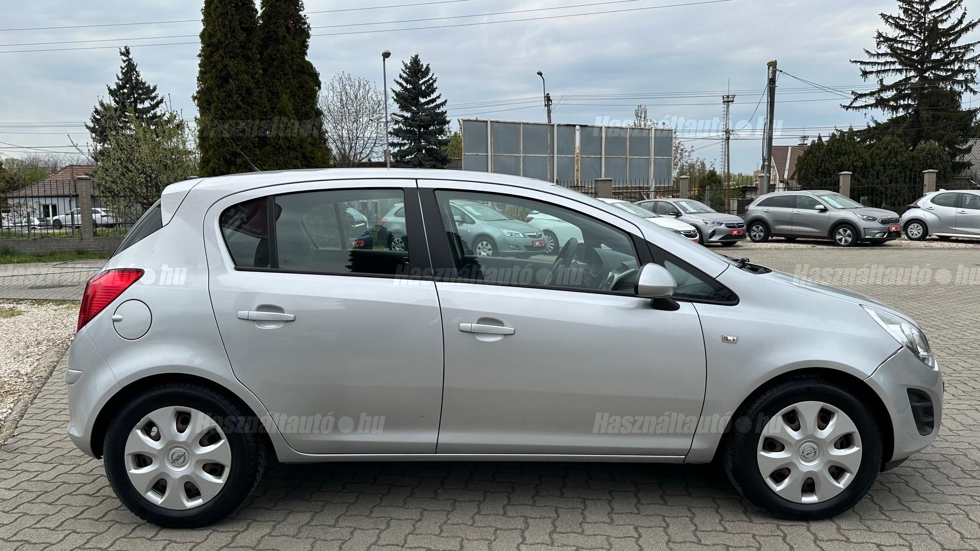 OPEL CORSA 1.4 Enjoy
