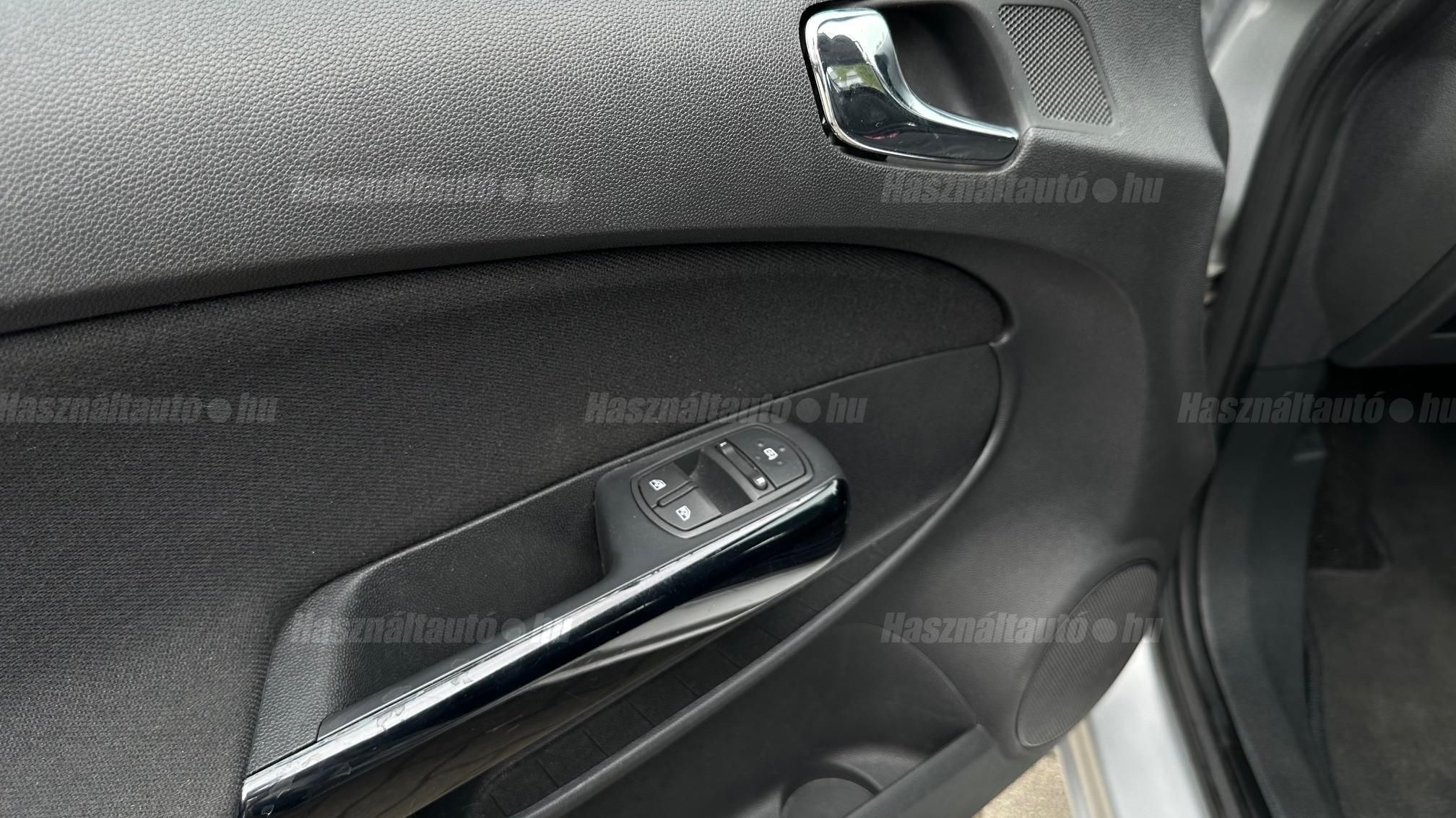 OPEL CORSA 1.4 Enjoy